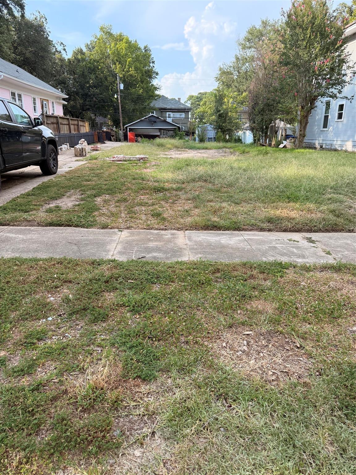 main property photo 0