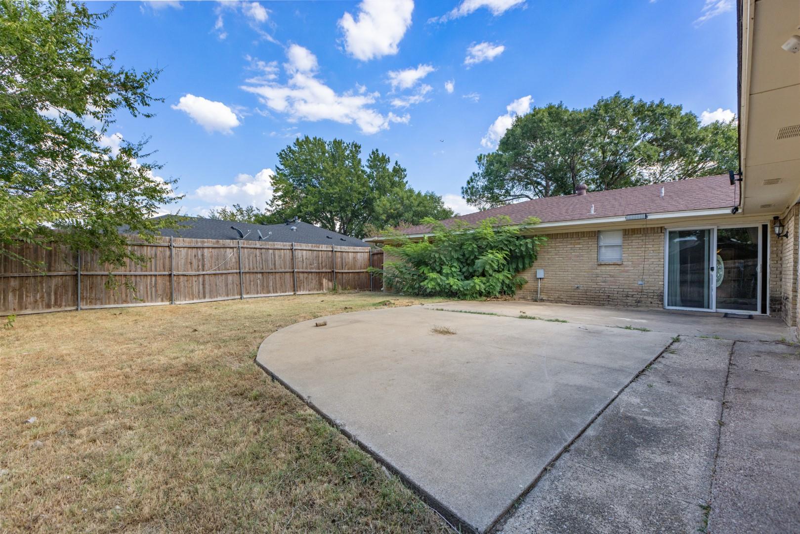 main property photo 16