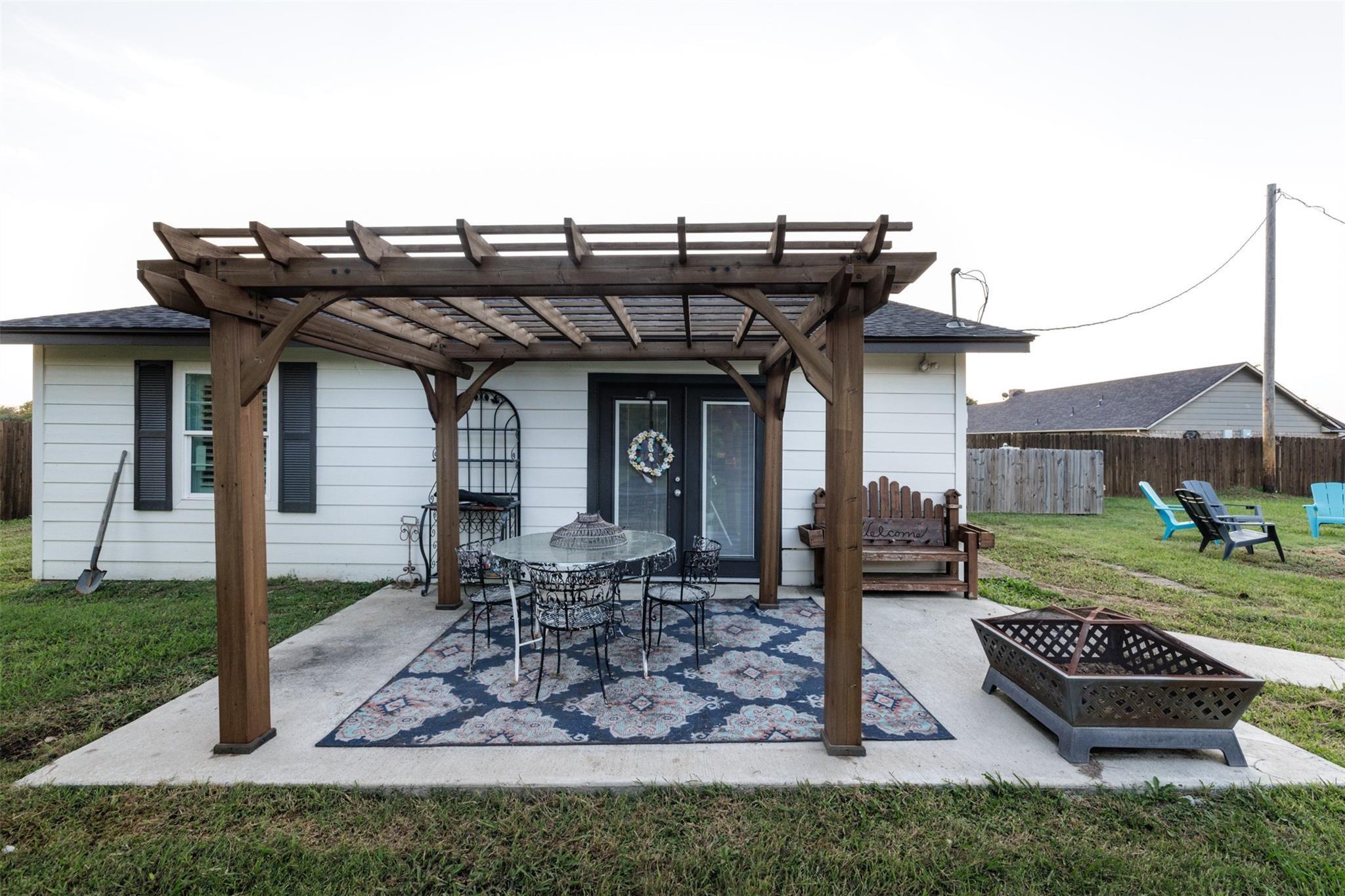 main property photo 19