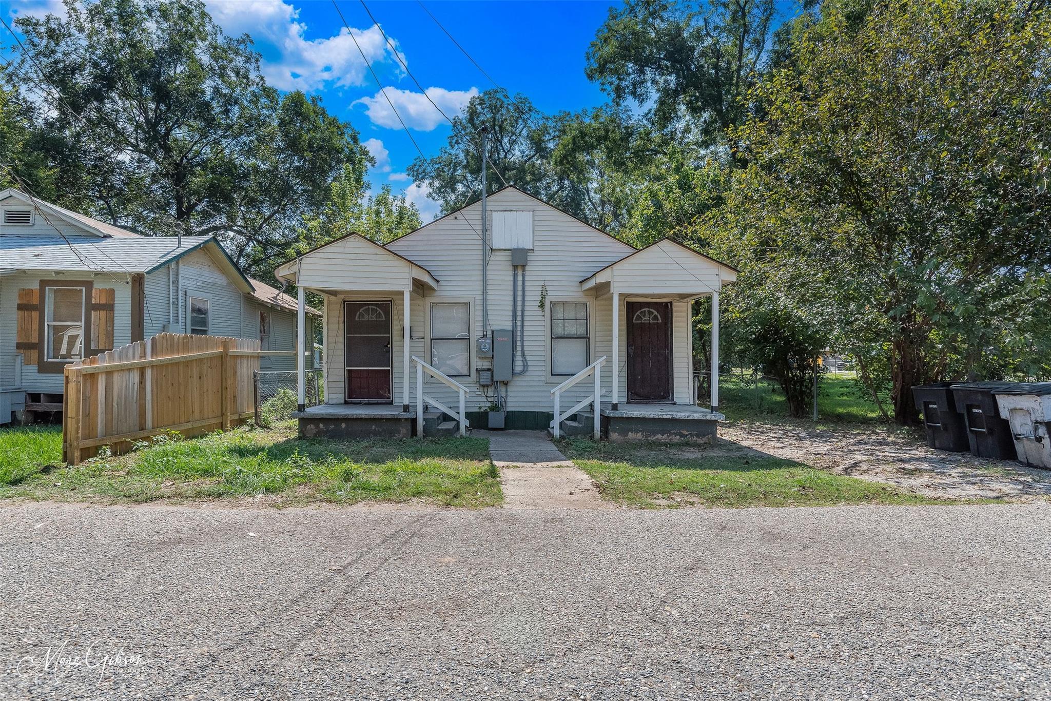 main property photo 0