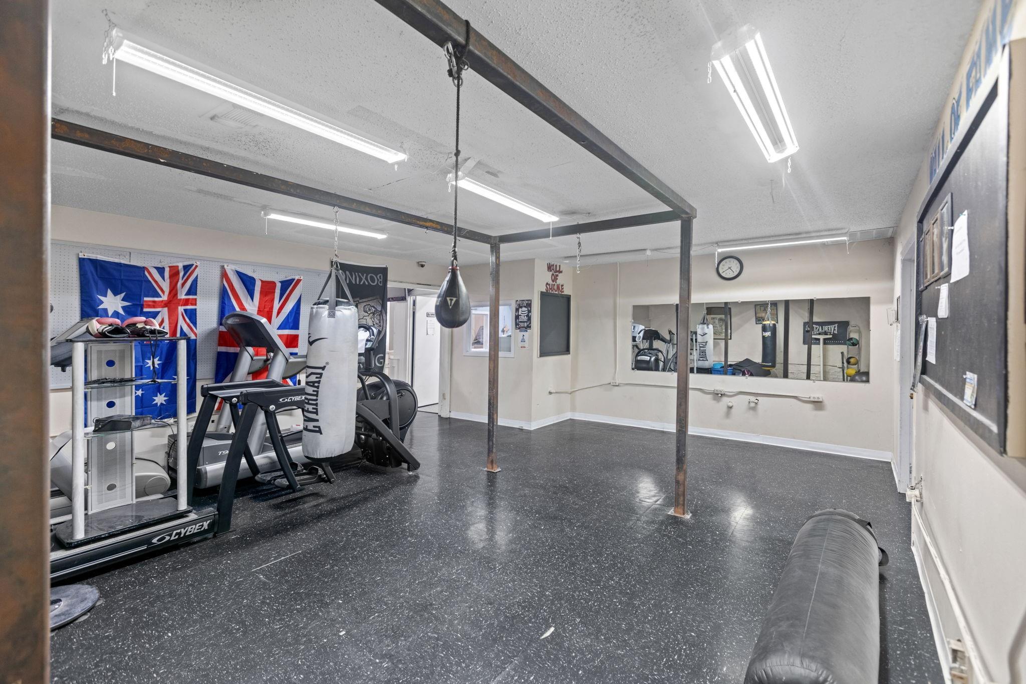 main property photo 23