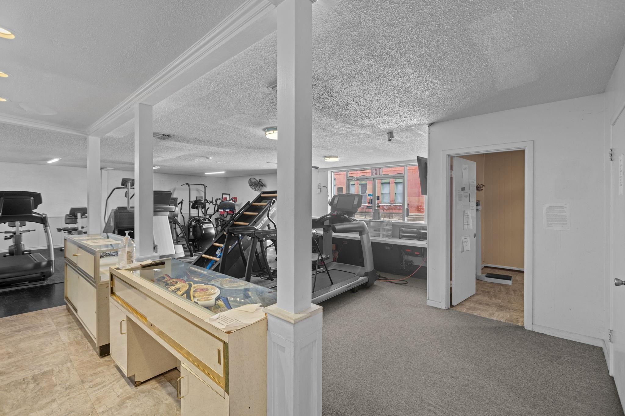 main property photo 6