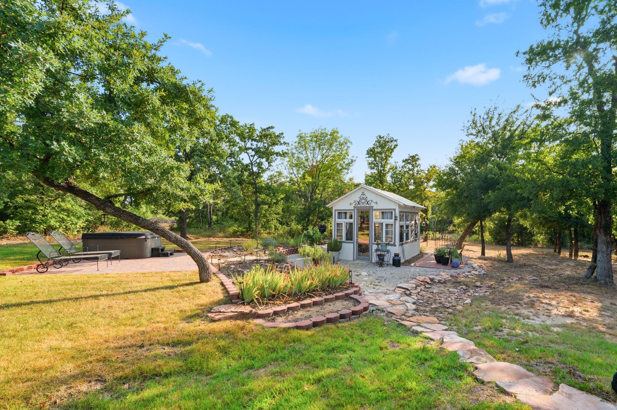 main property photo 32