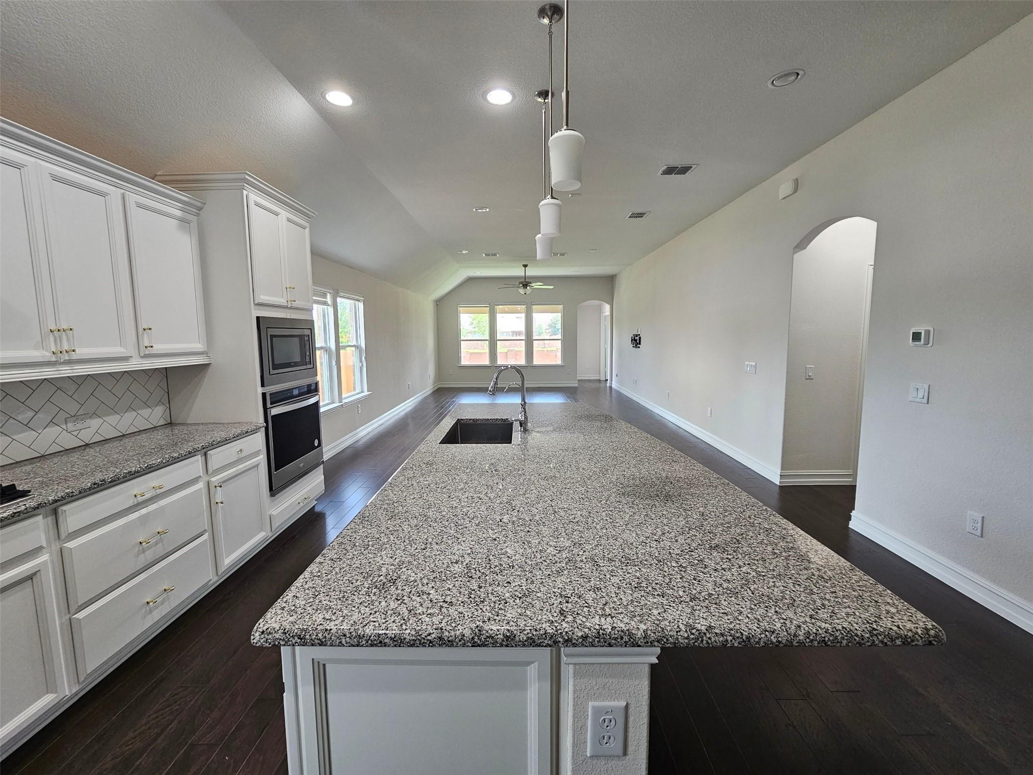 property viewer photo 1