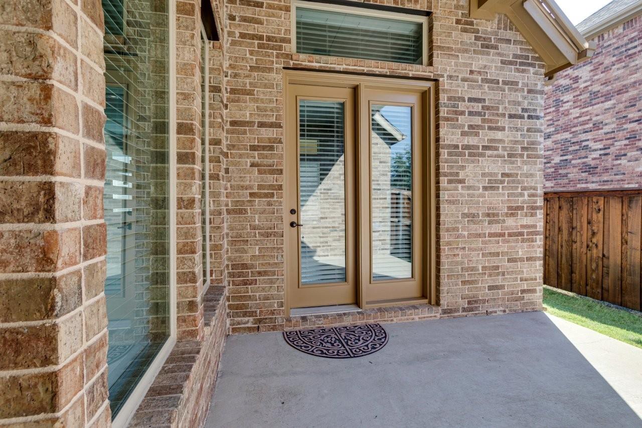 main property photo 32