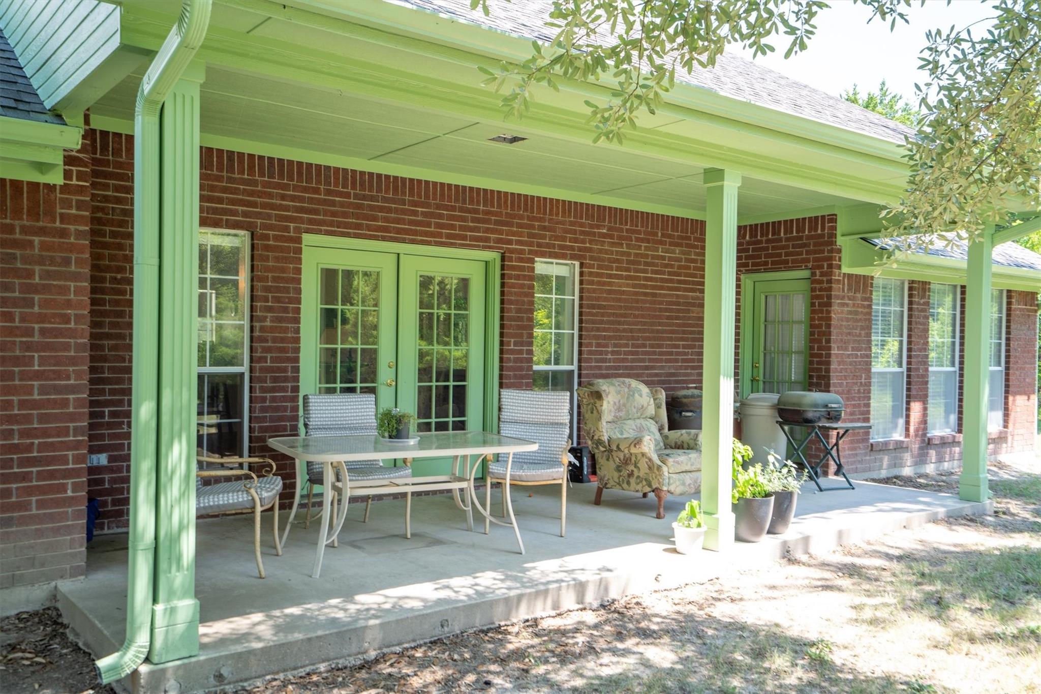 main property photo 19