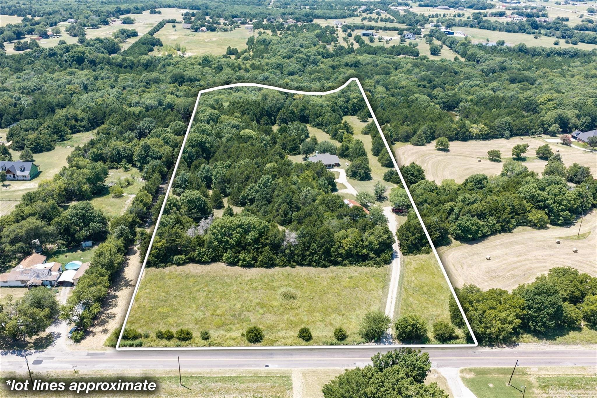 main property photo 25