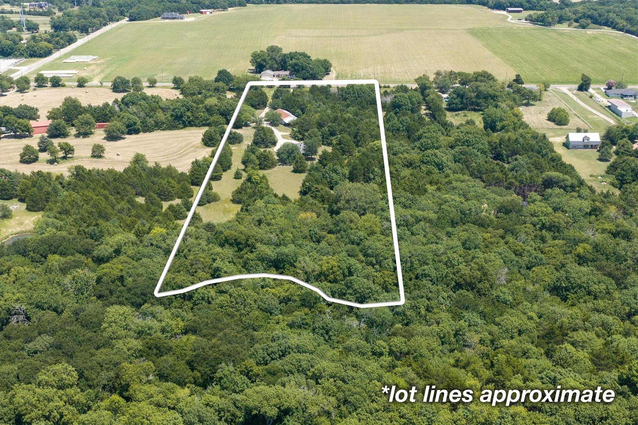main property photo 28