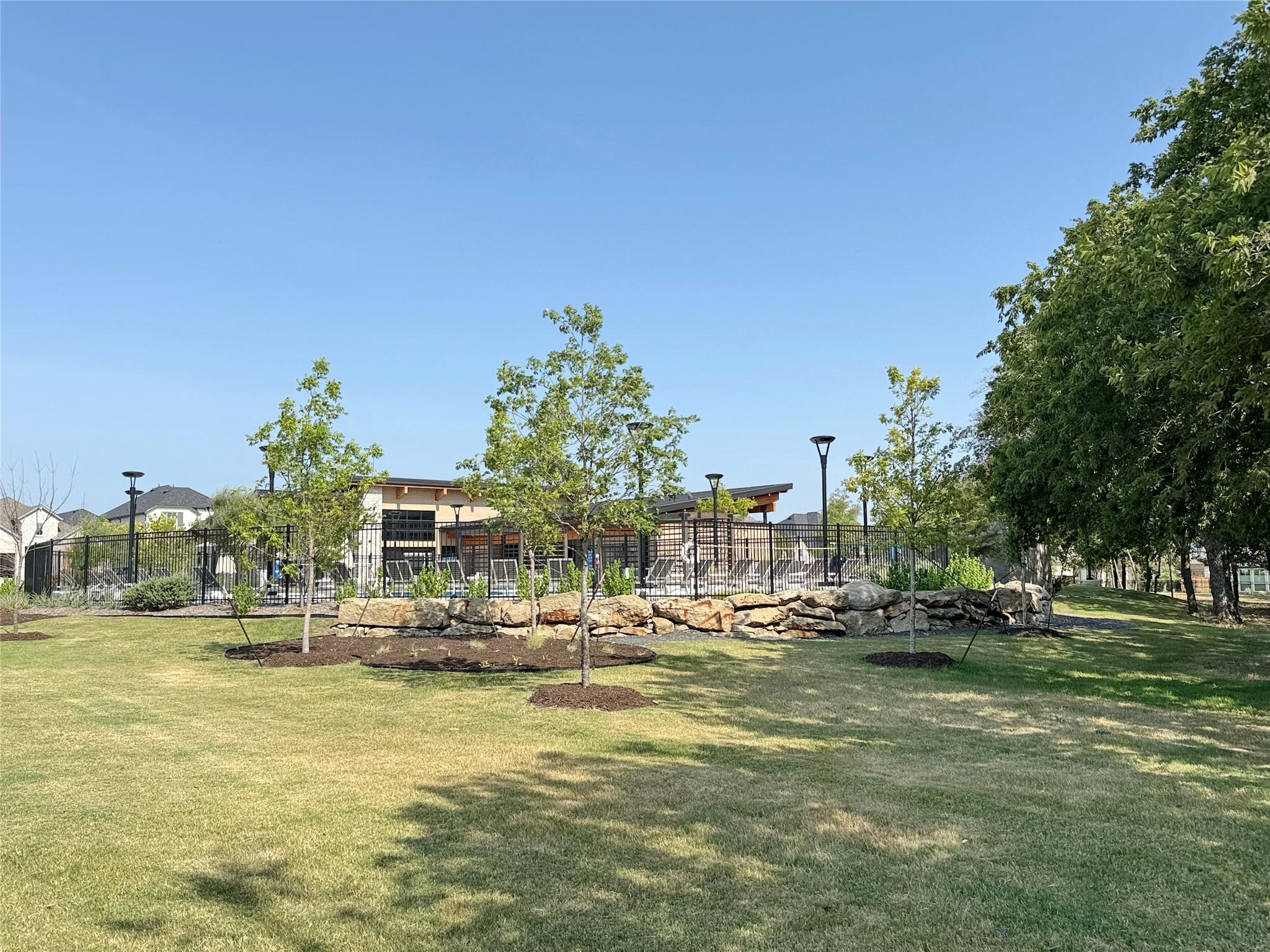 main property photo 31