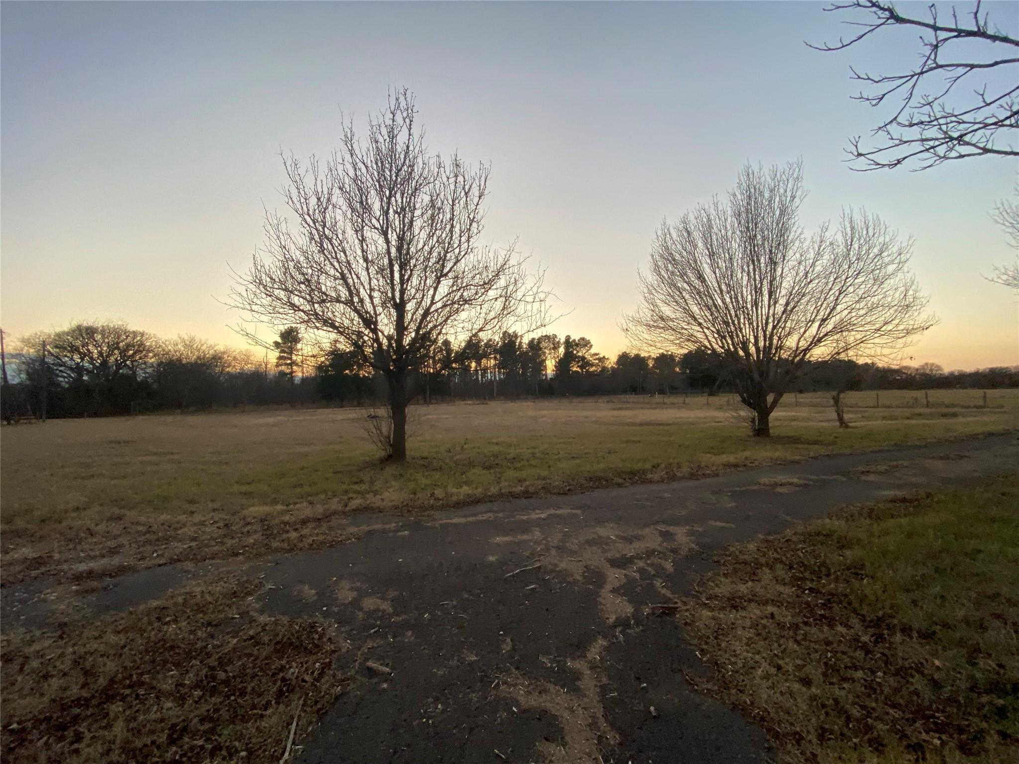 main property photo 11