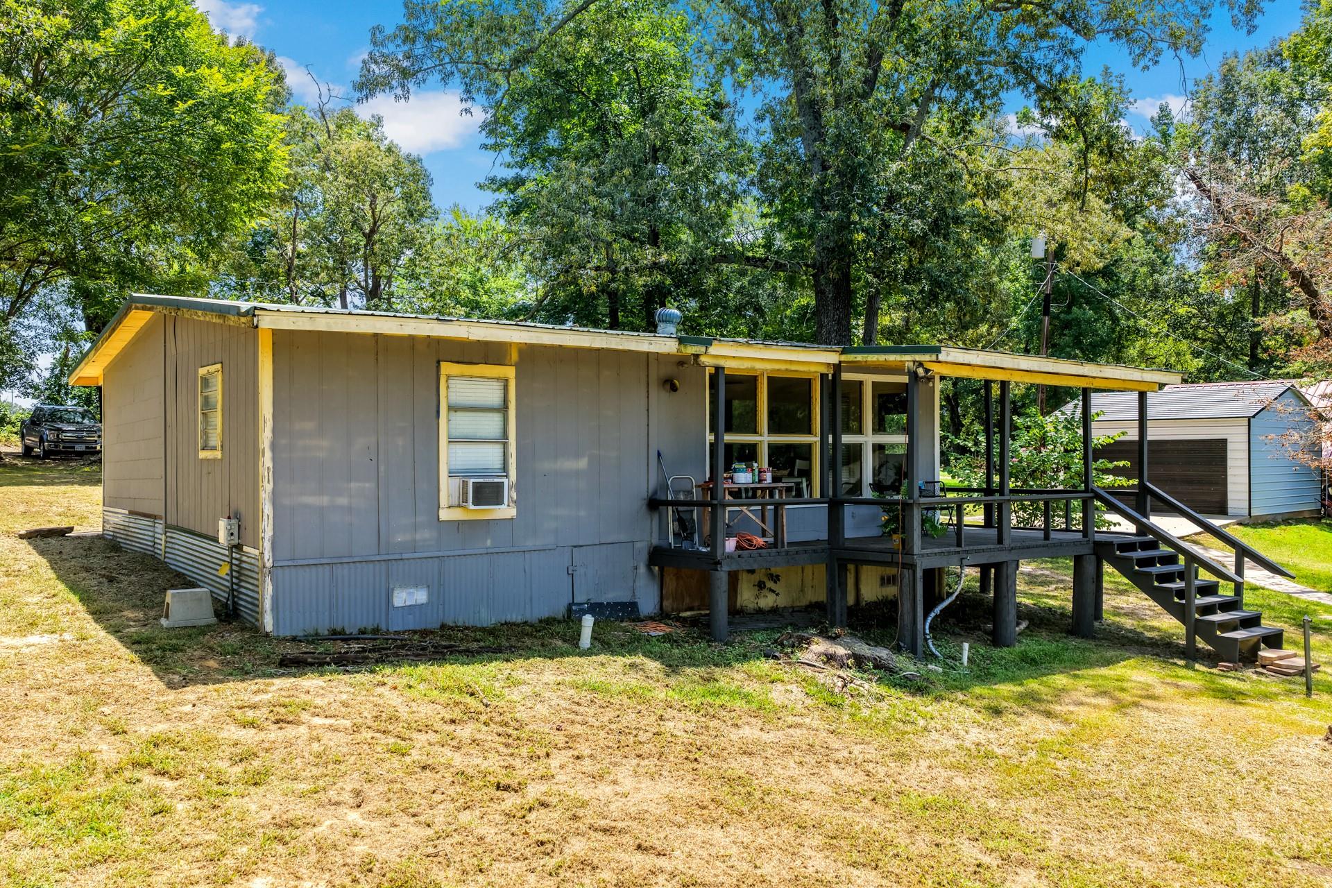 main property photo 23