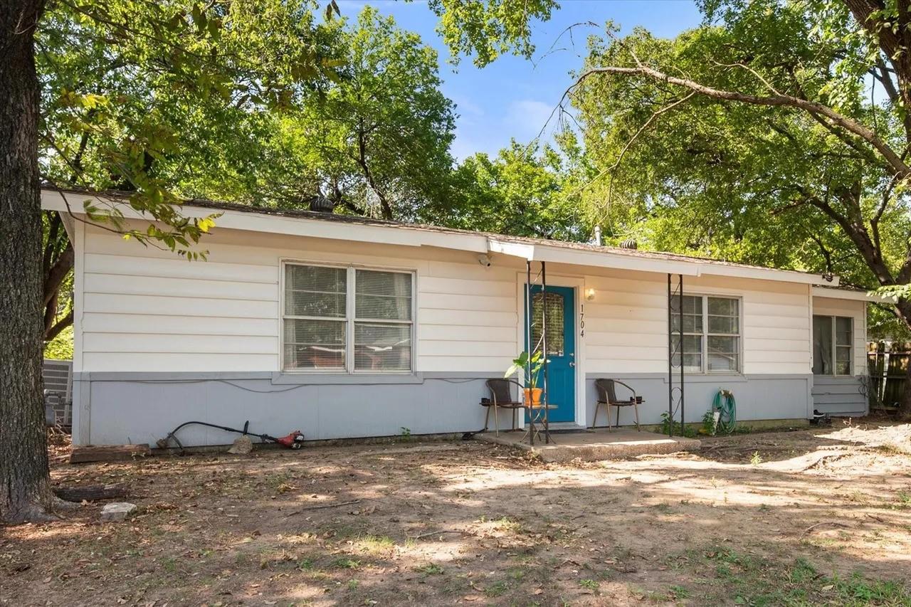 main property photo 1