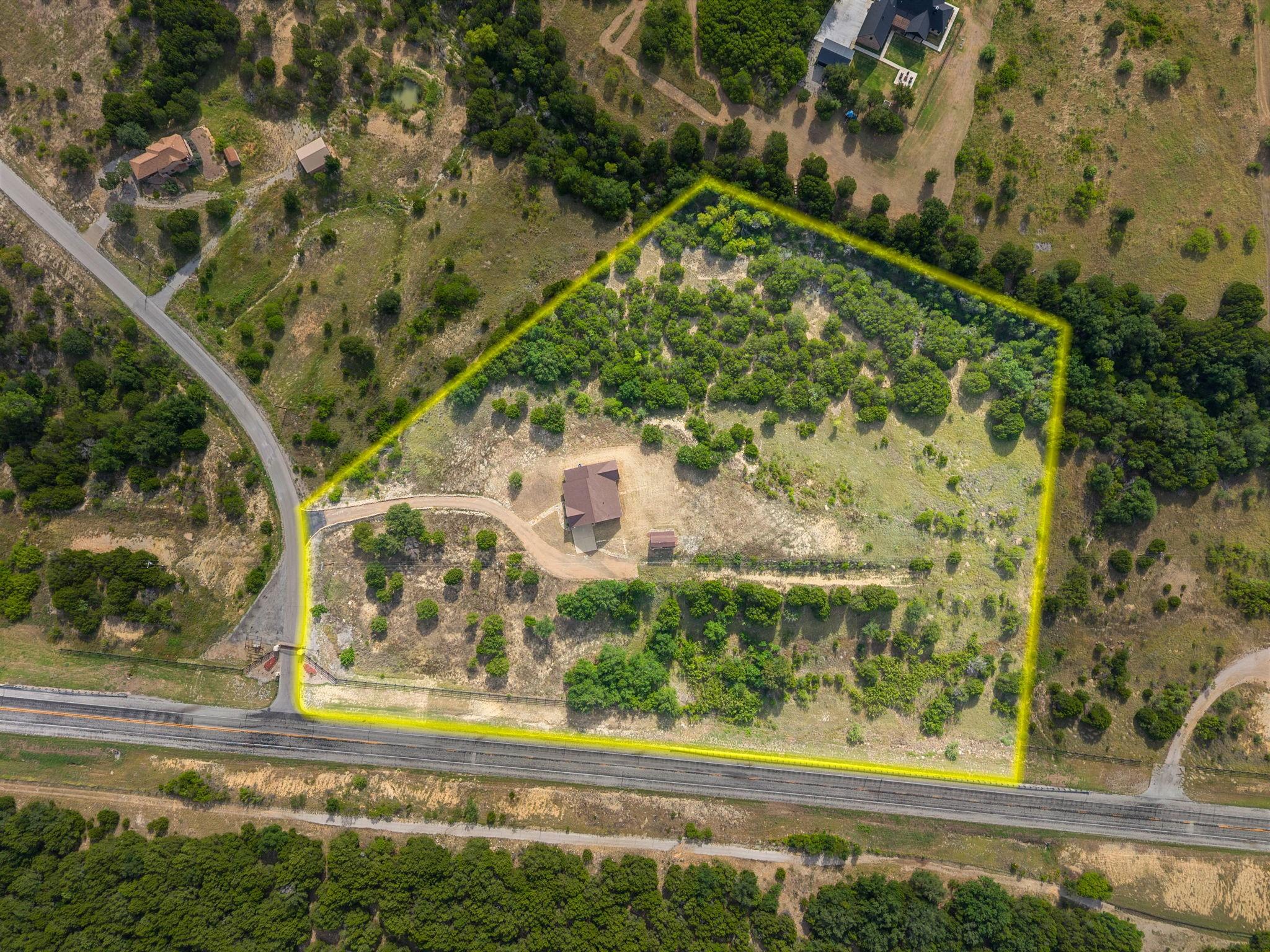 main property photo 24