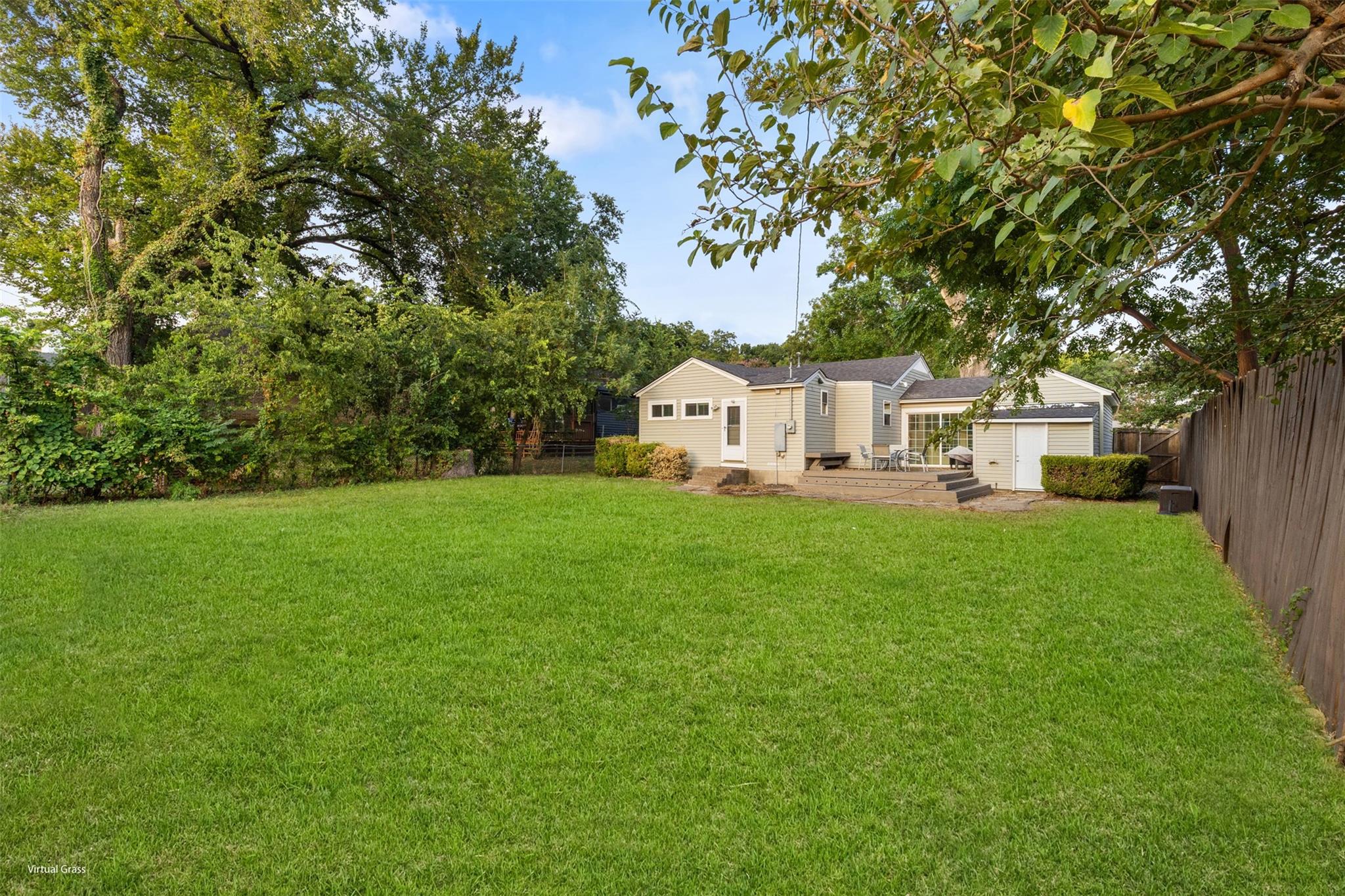 main property photo 31