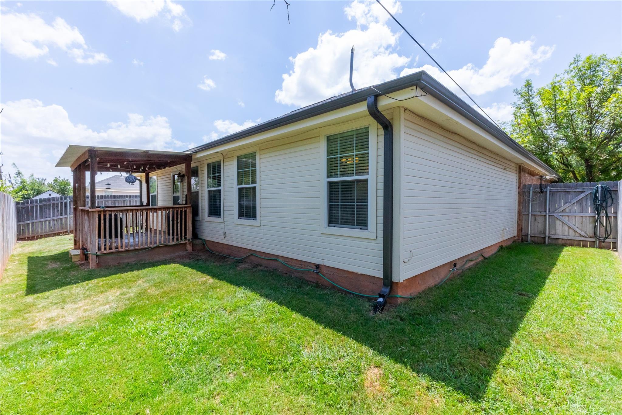 main property photo 29