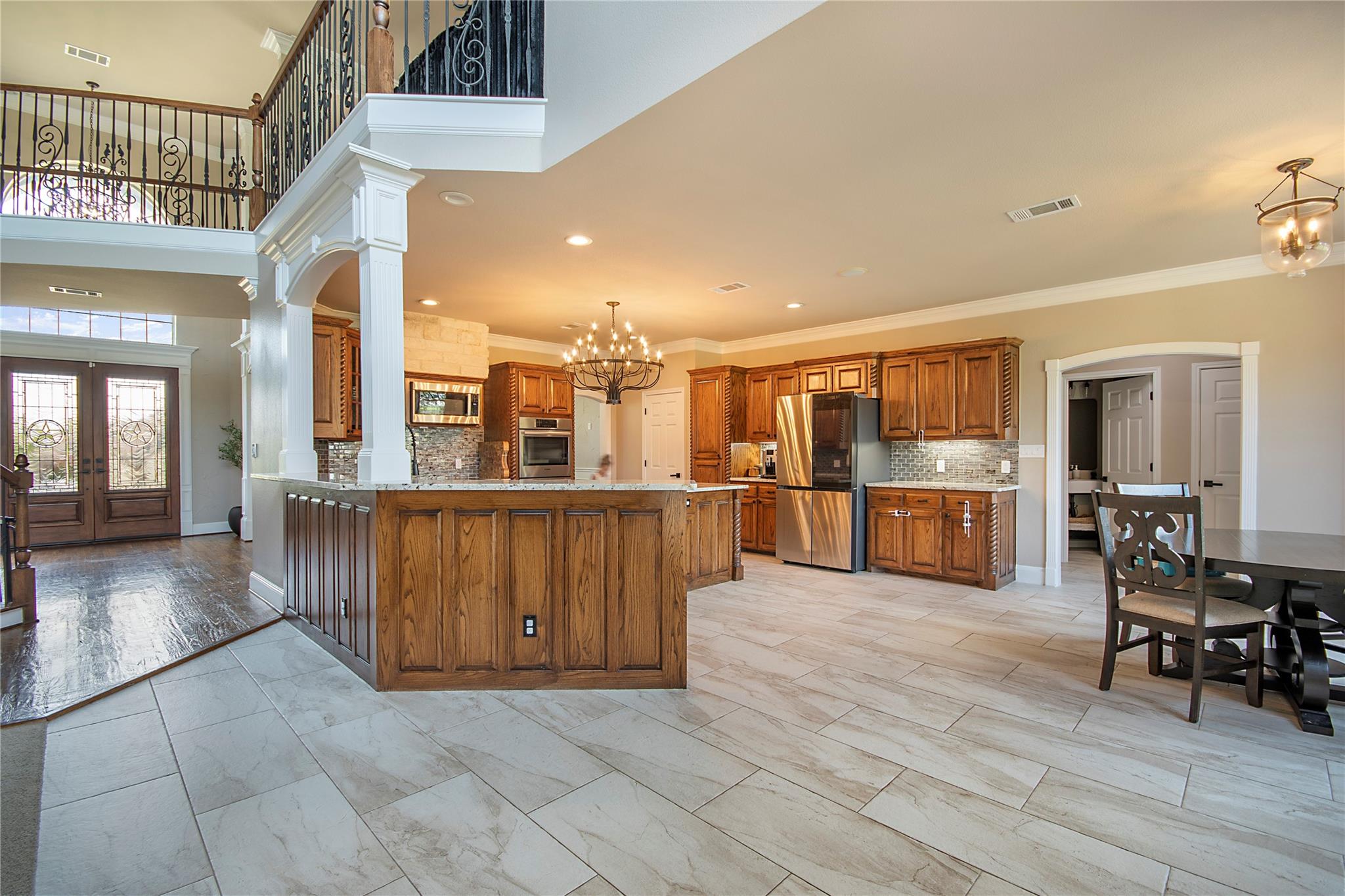 main property photo 9