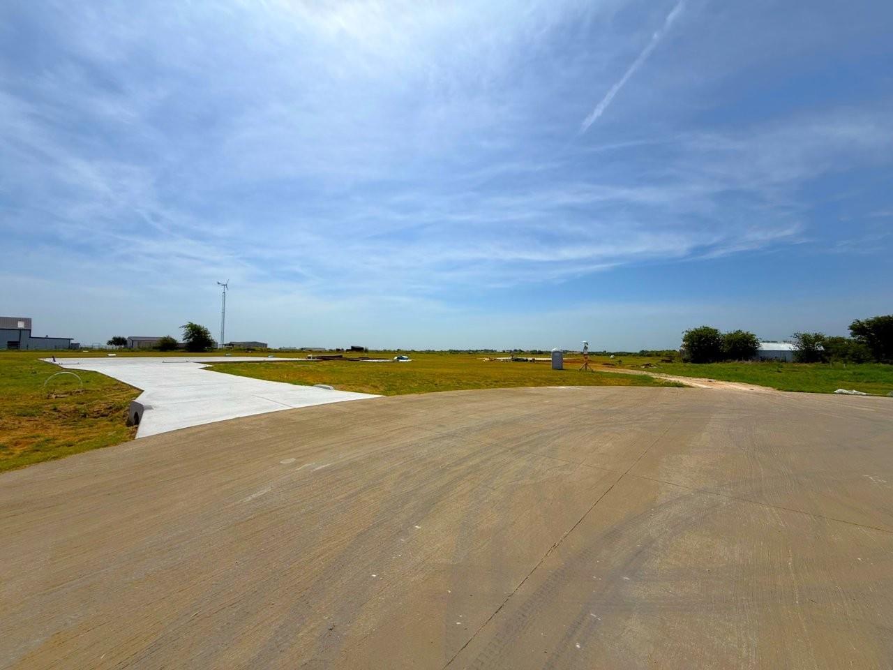 main property photo 8