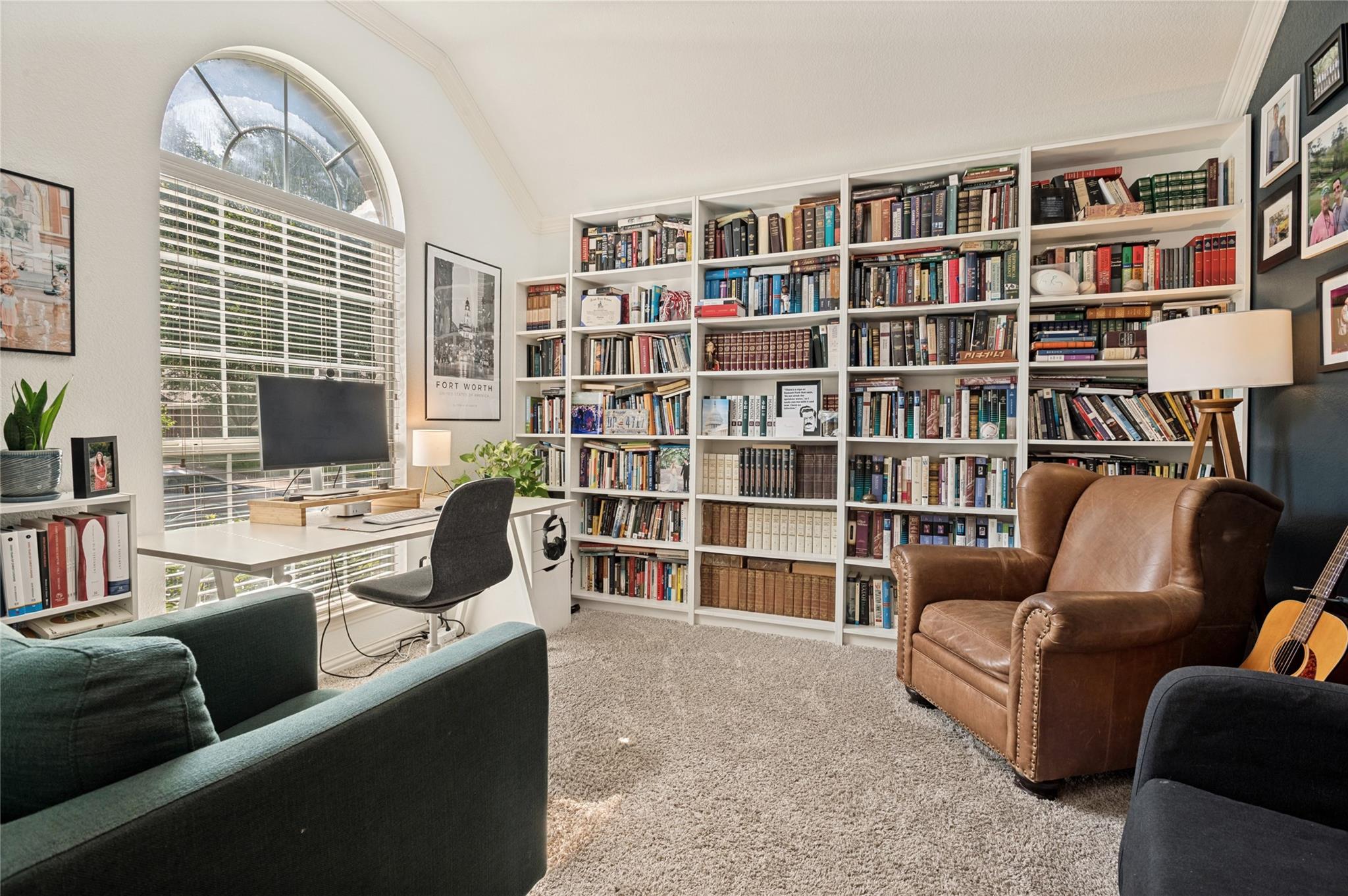 main property photo 4