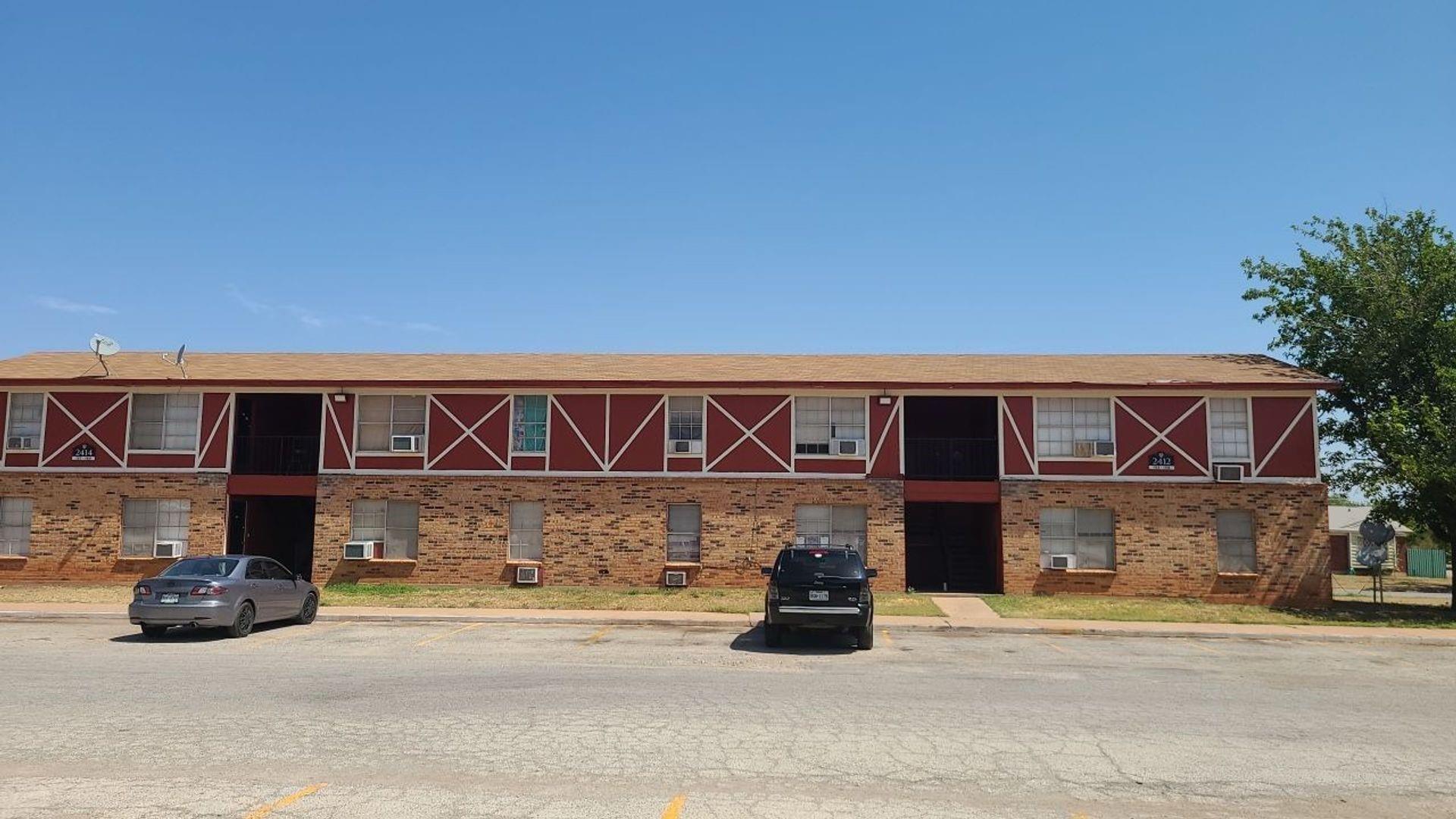 main property photo 2