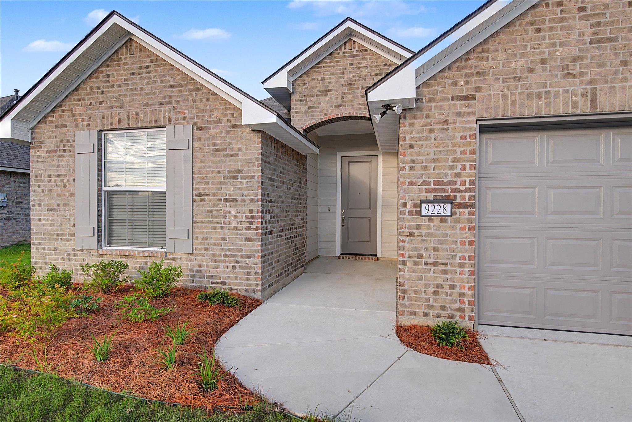 main property photo 0