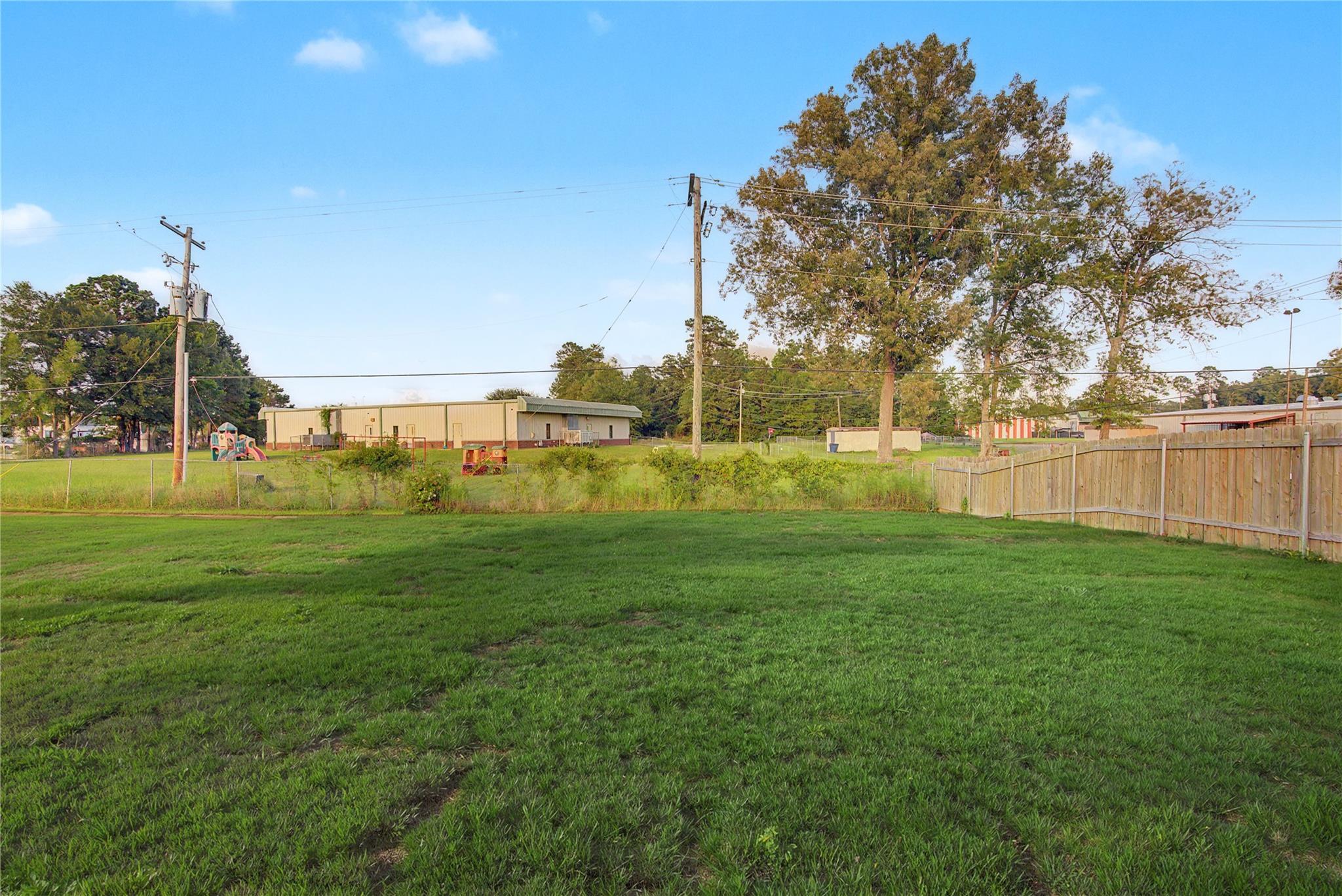 main property photo 27