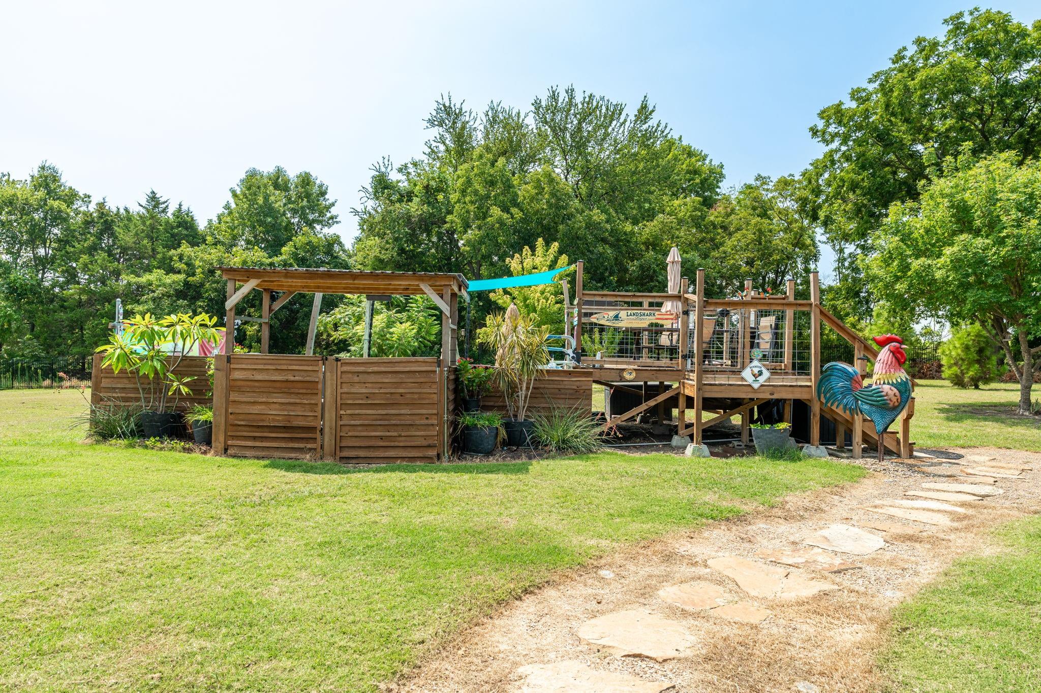 main property photo 29