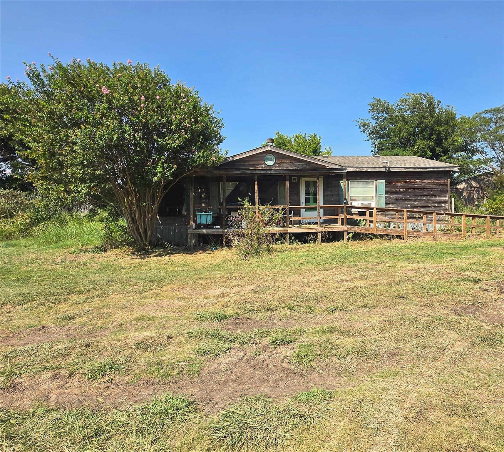main property photo 16