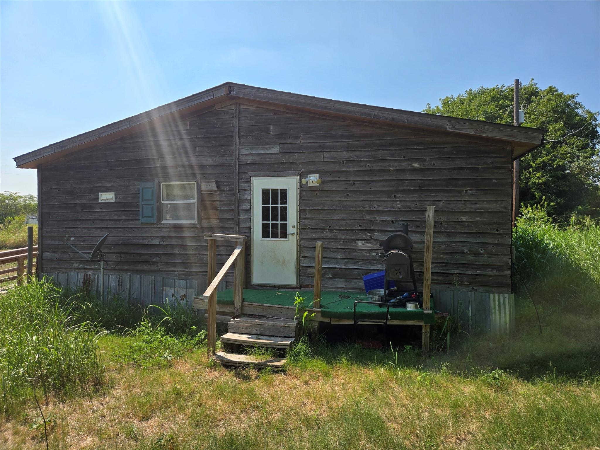 main property photo 20