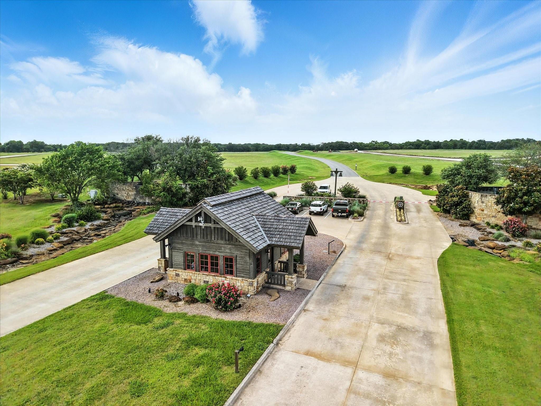 main property photo 0