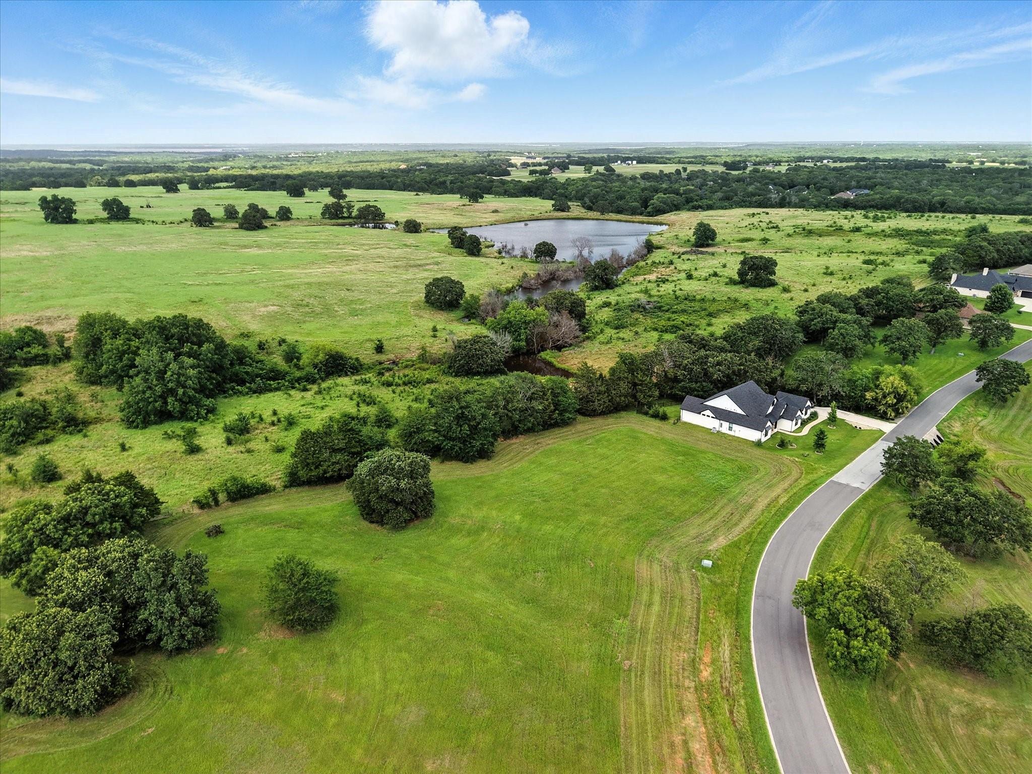 main property photo 8
