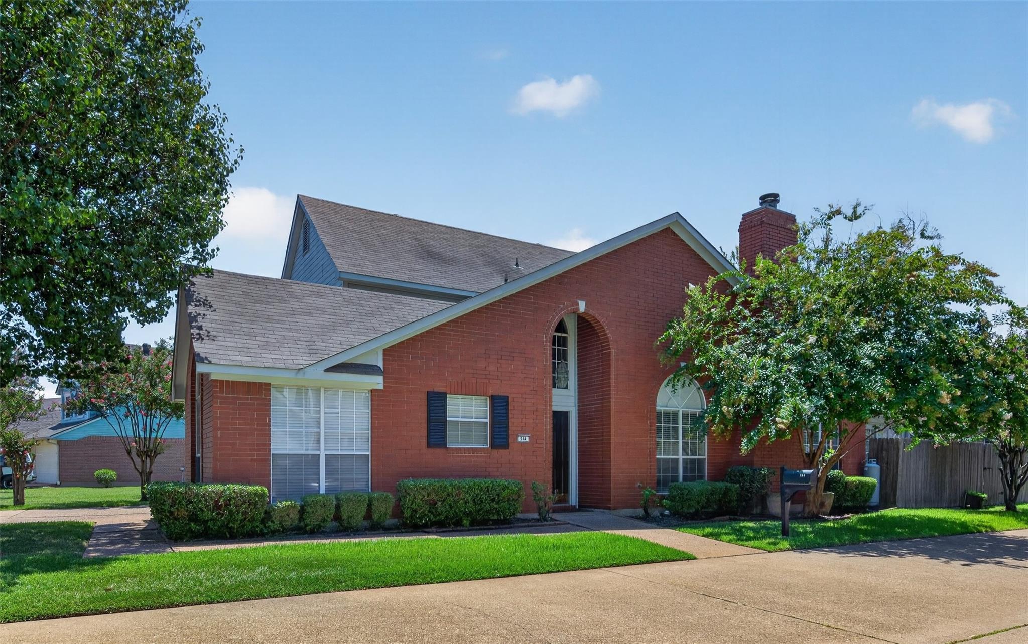main property photo 0