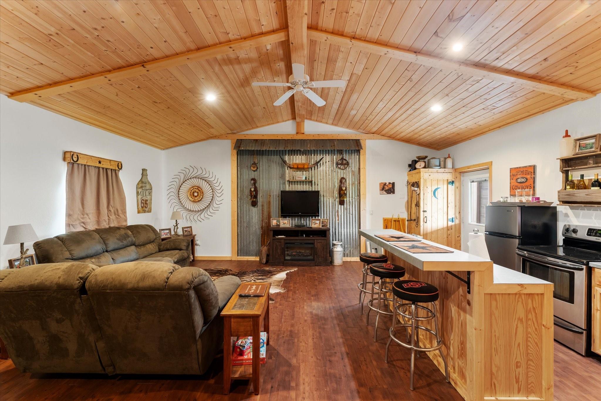 main property photo 22
