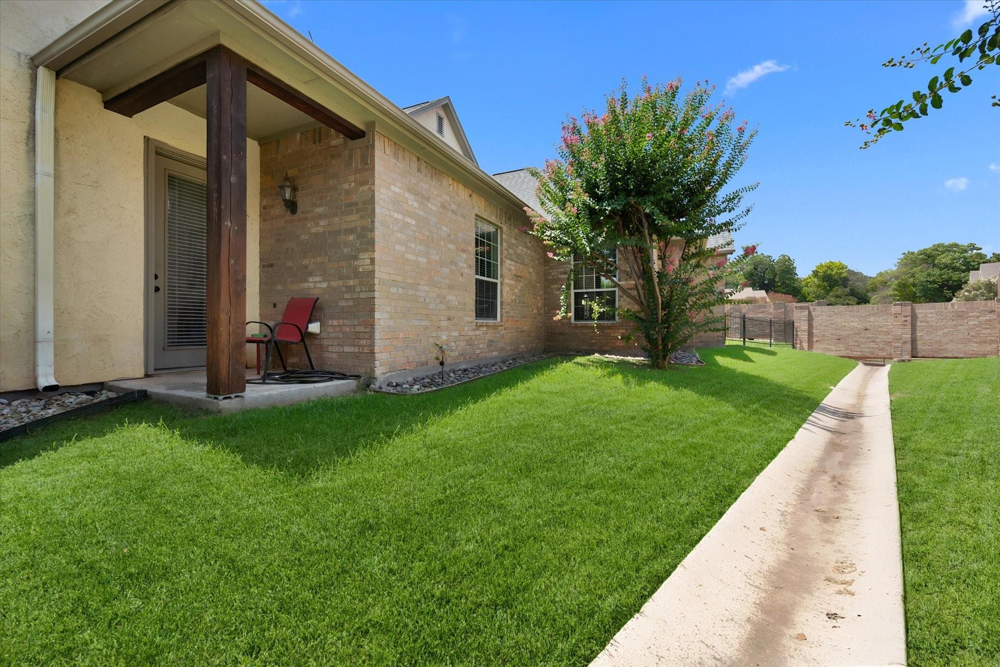 main property photo 21