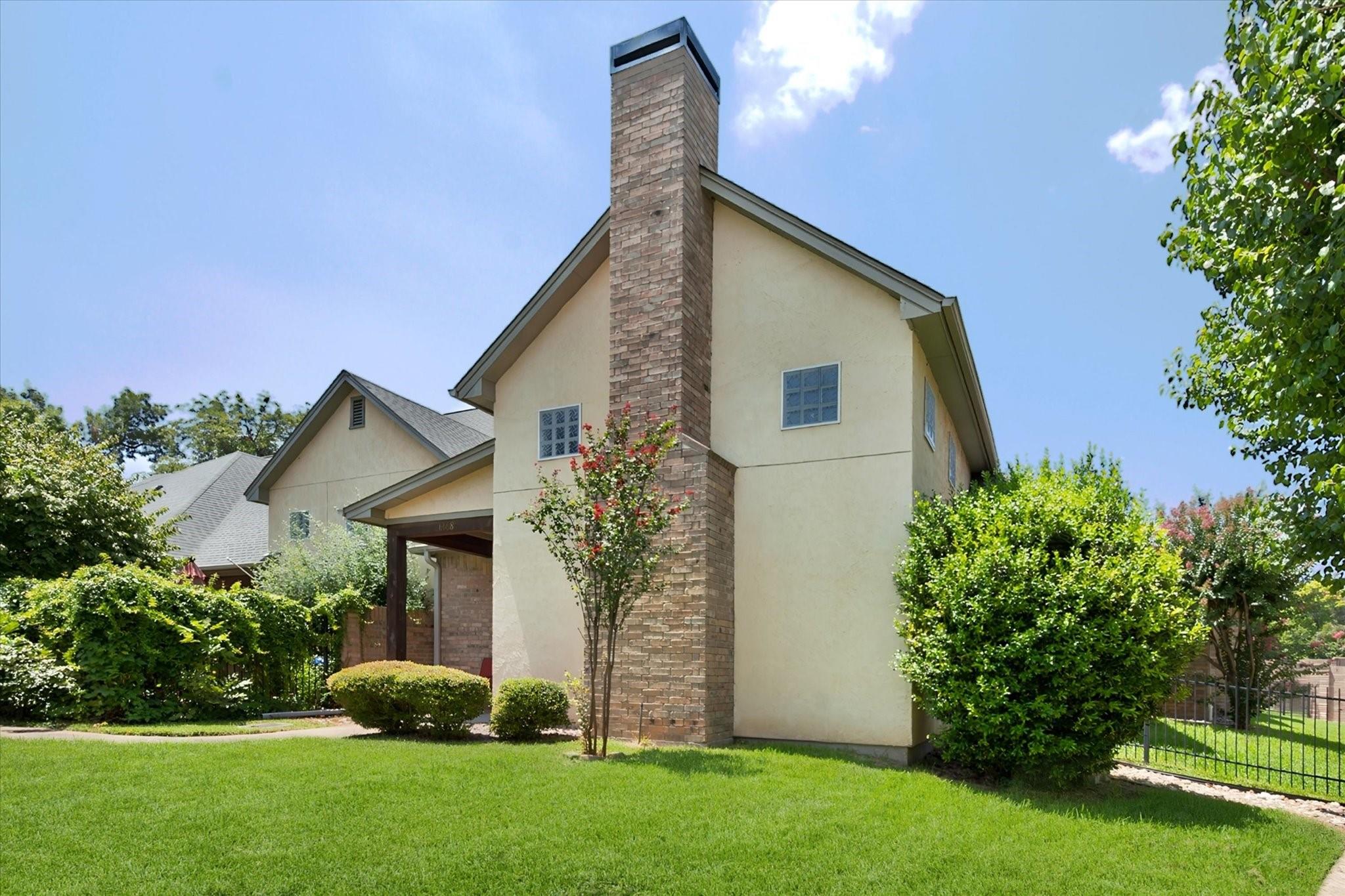 main property photo 23