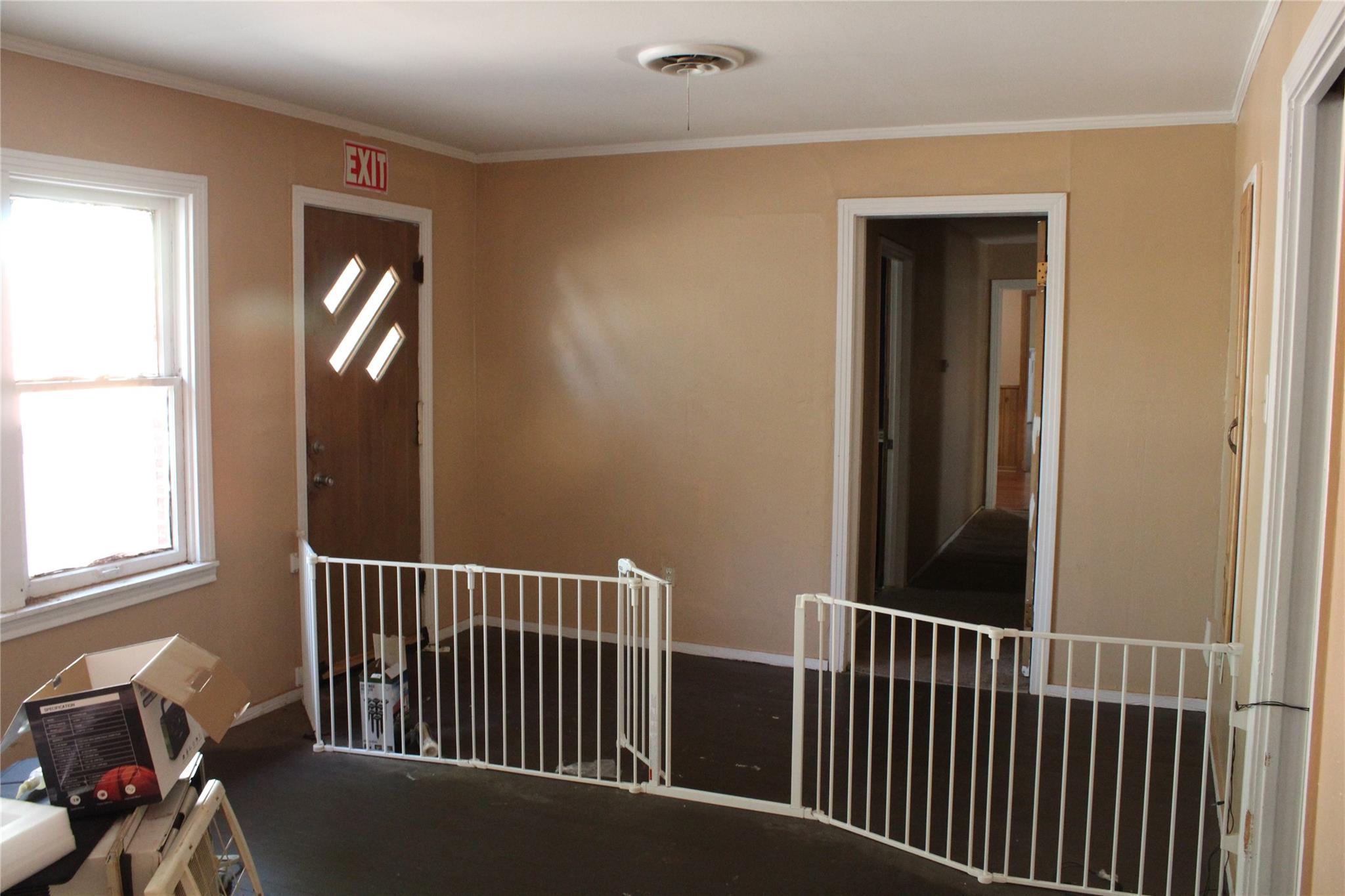 main property photo 28