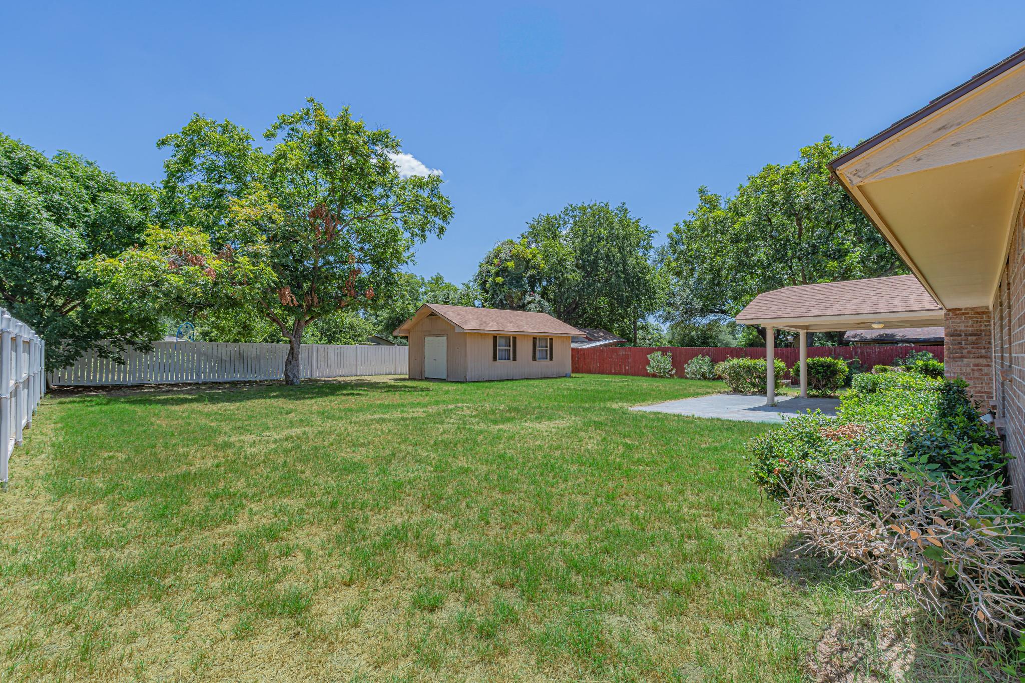 main property photo 33
