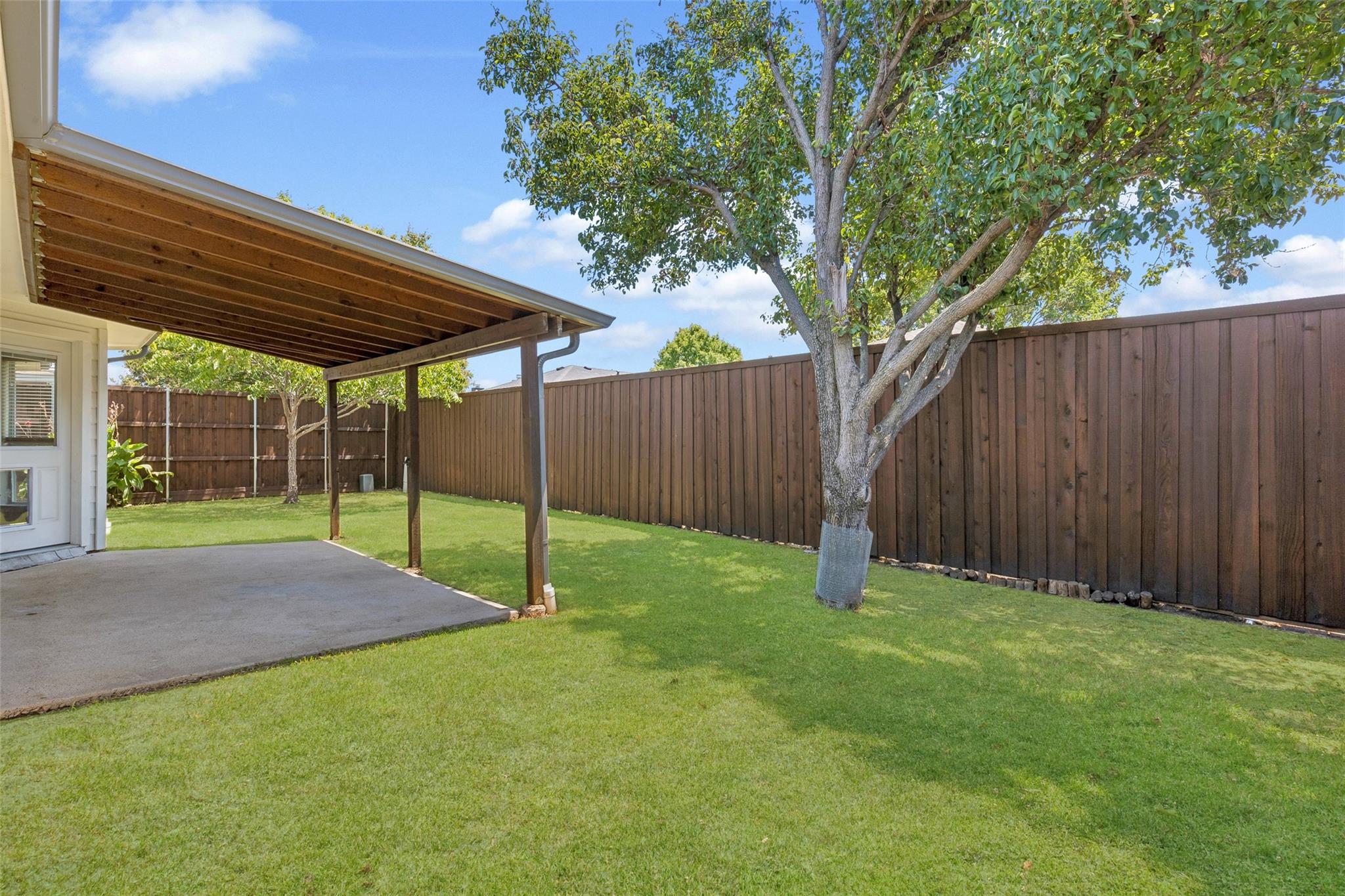 main property photo 17