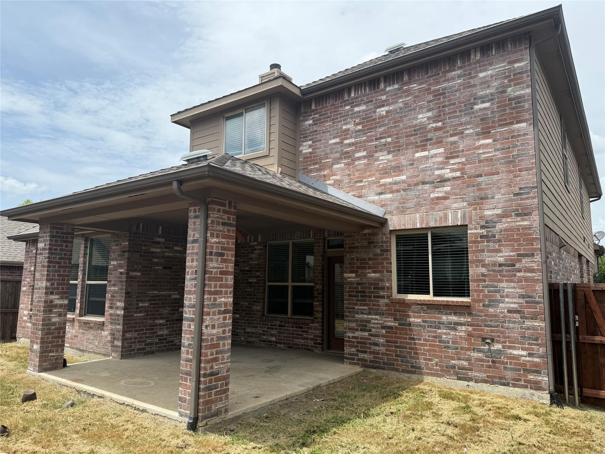main property photo 18