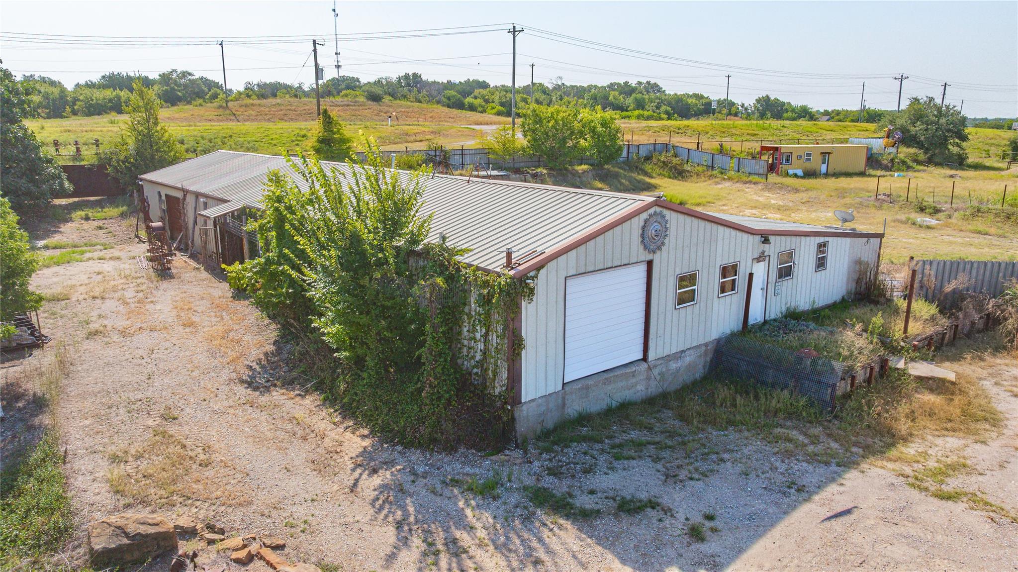 main property photo 25