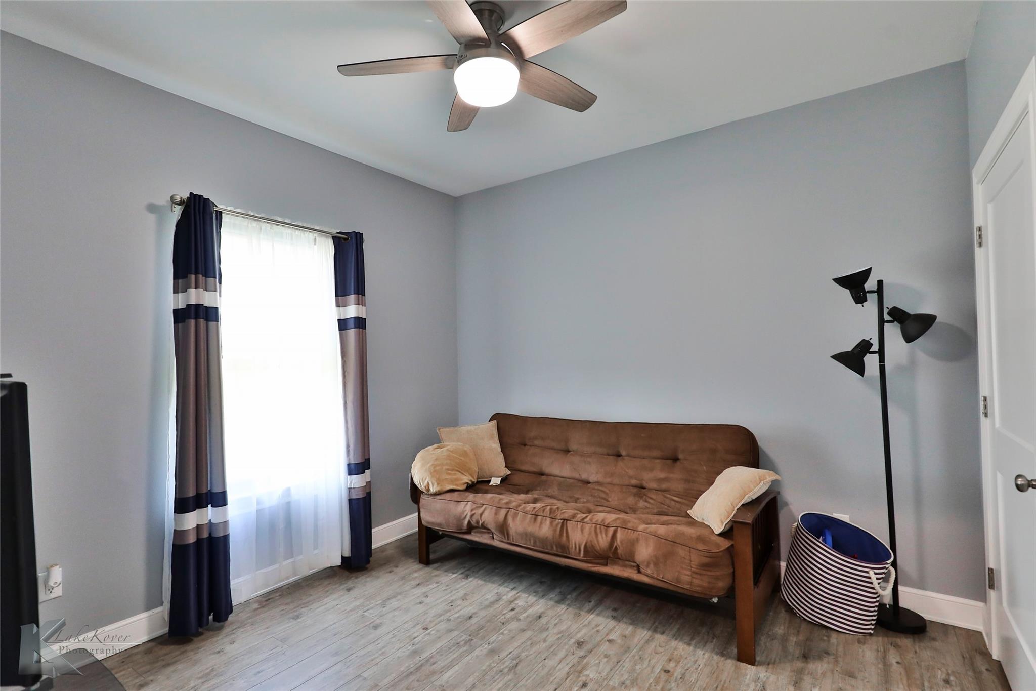 main property photo 25
