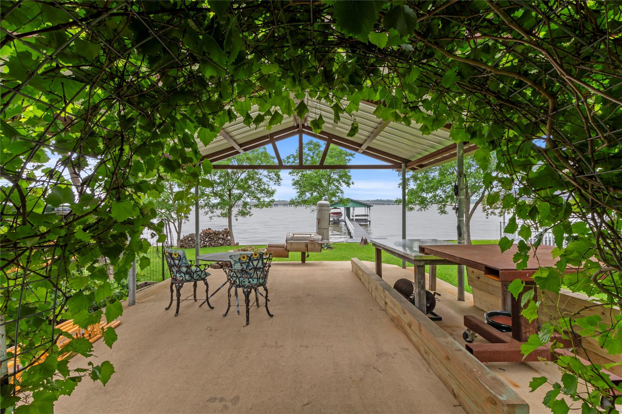 main property photo 19
