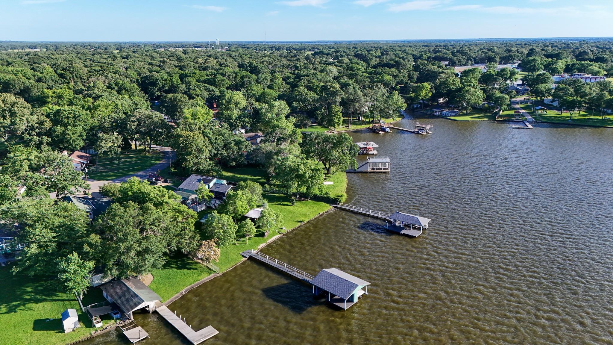 main property photo 30