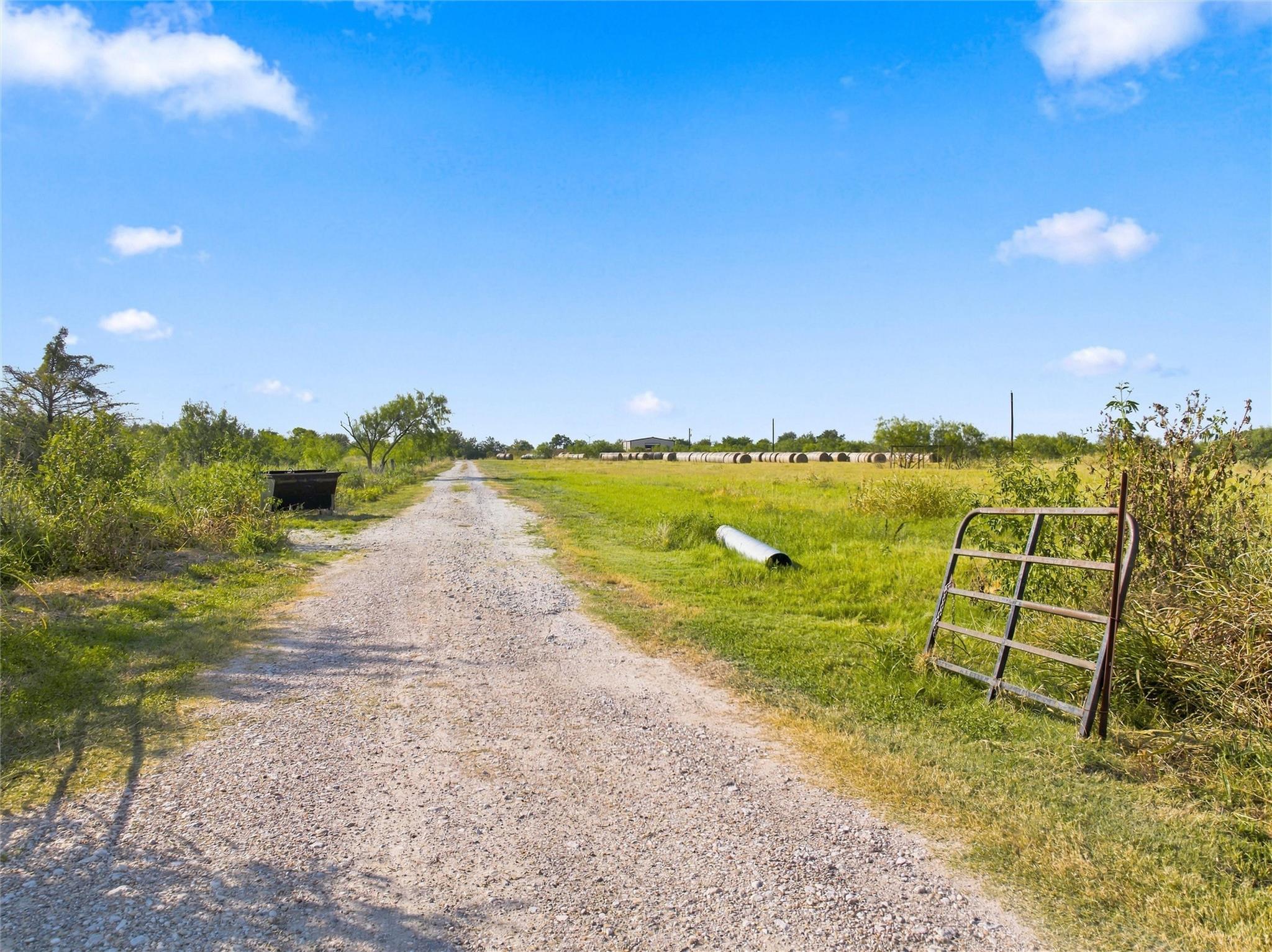 main property photo 9