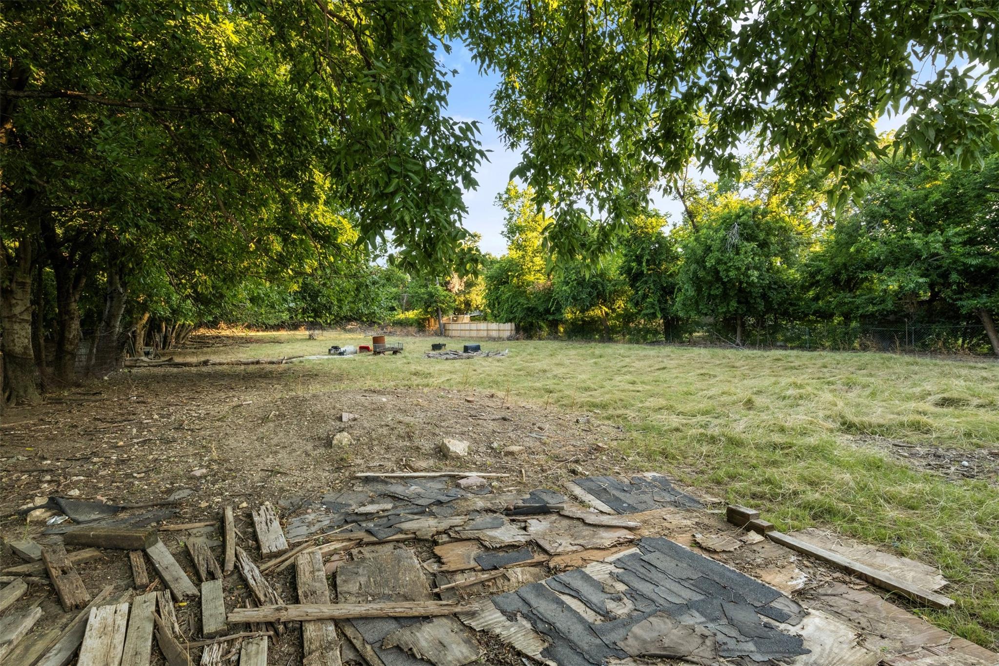 main property photo 14