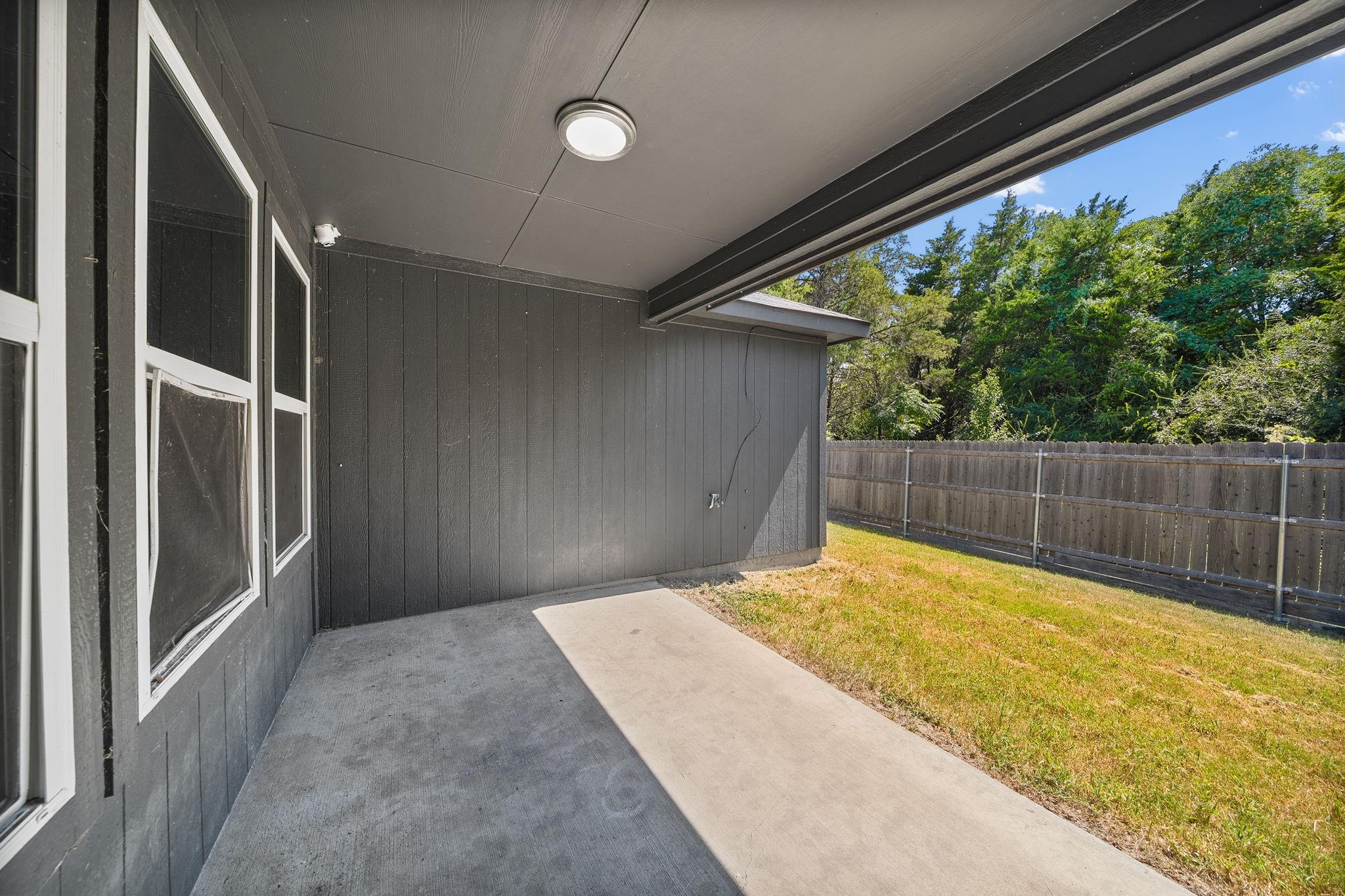 main property photo 22