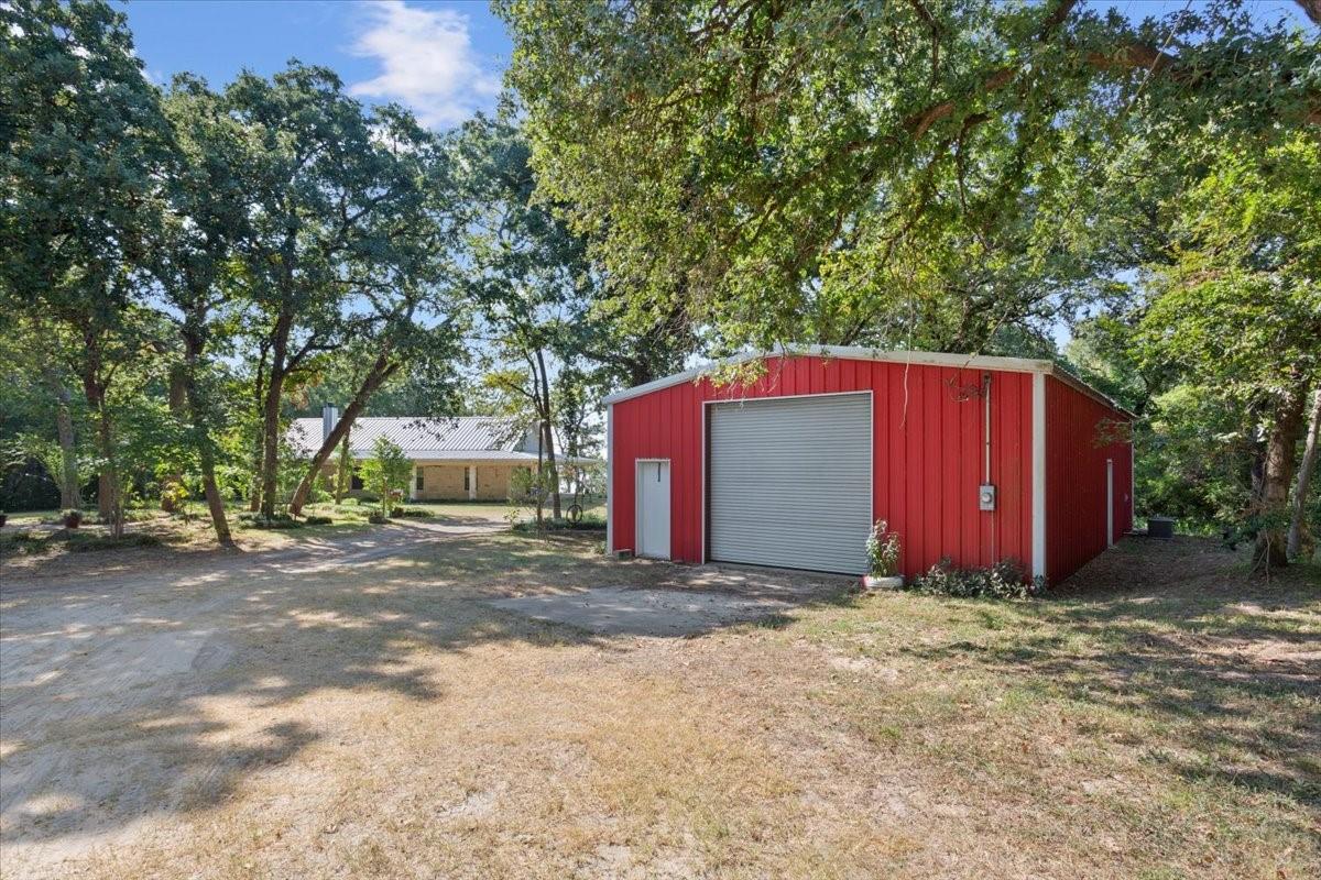 main property photo 30