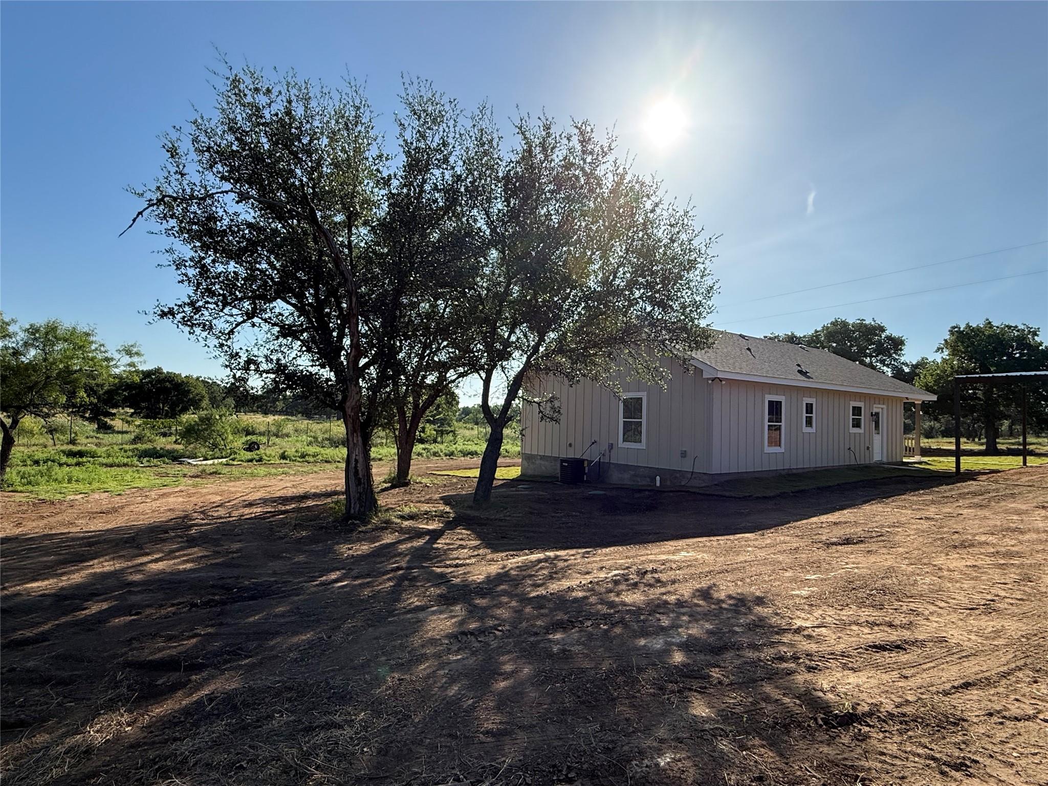 main property photo 9