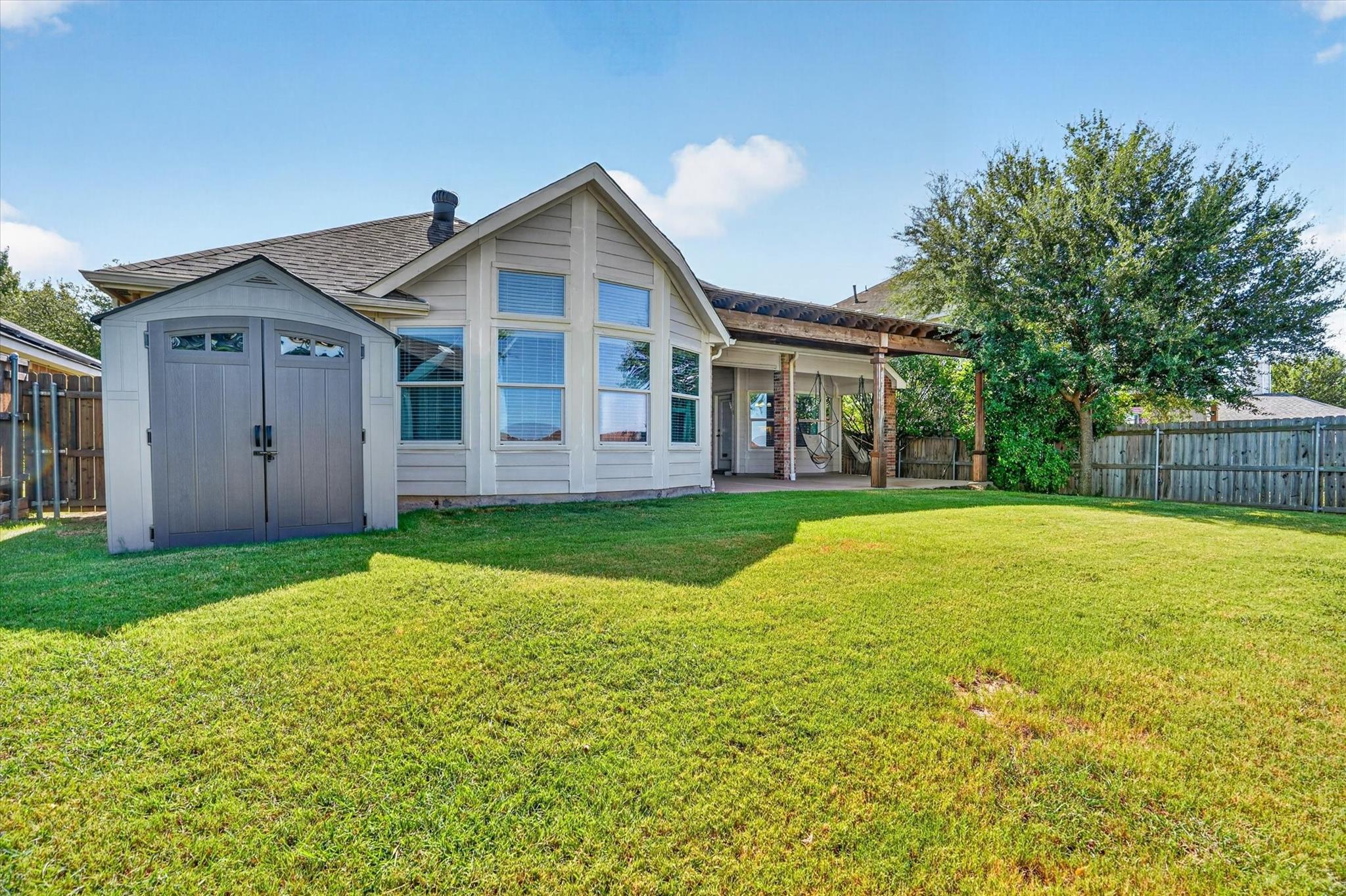 main property photo 31