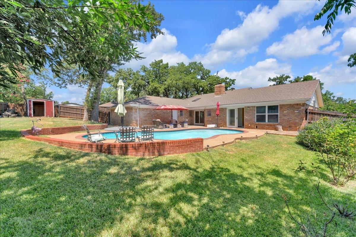 main property photo 26