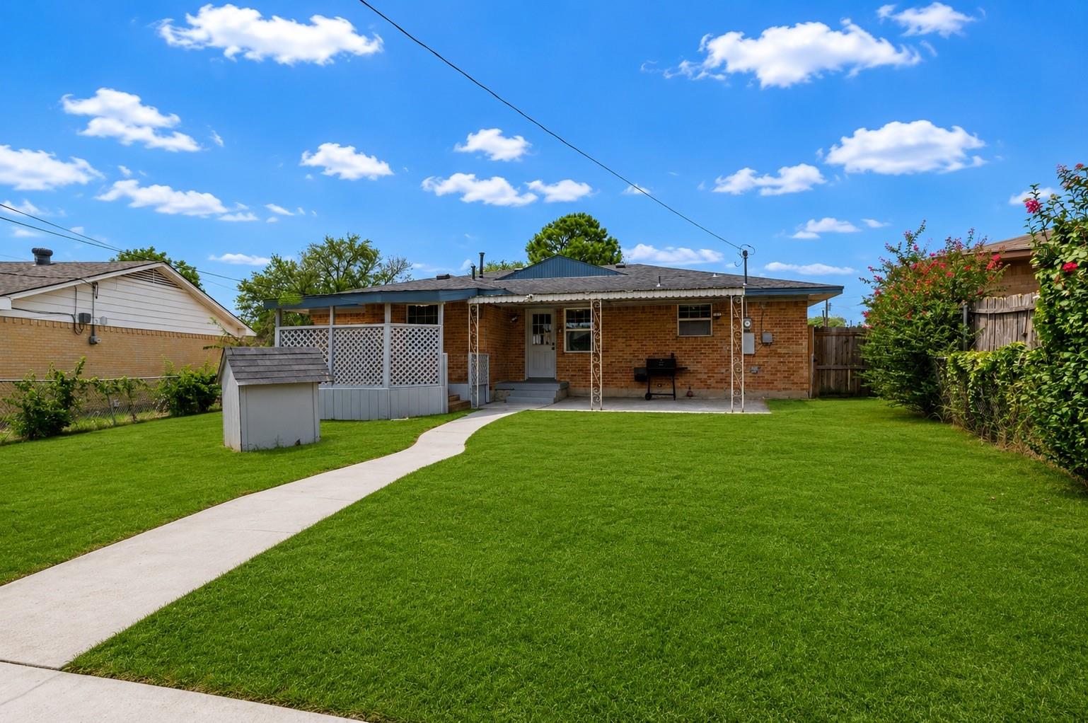 main property photo 23